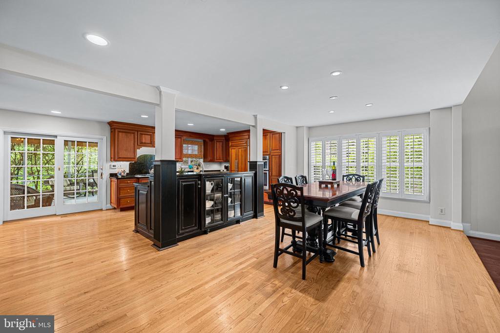 10324 John Eager Ct