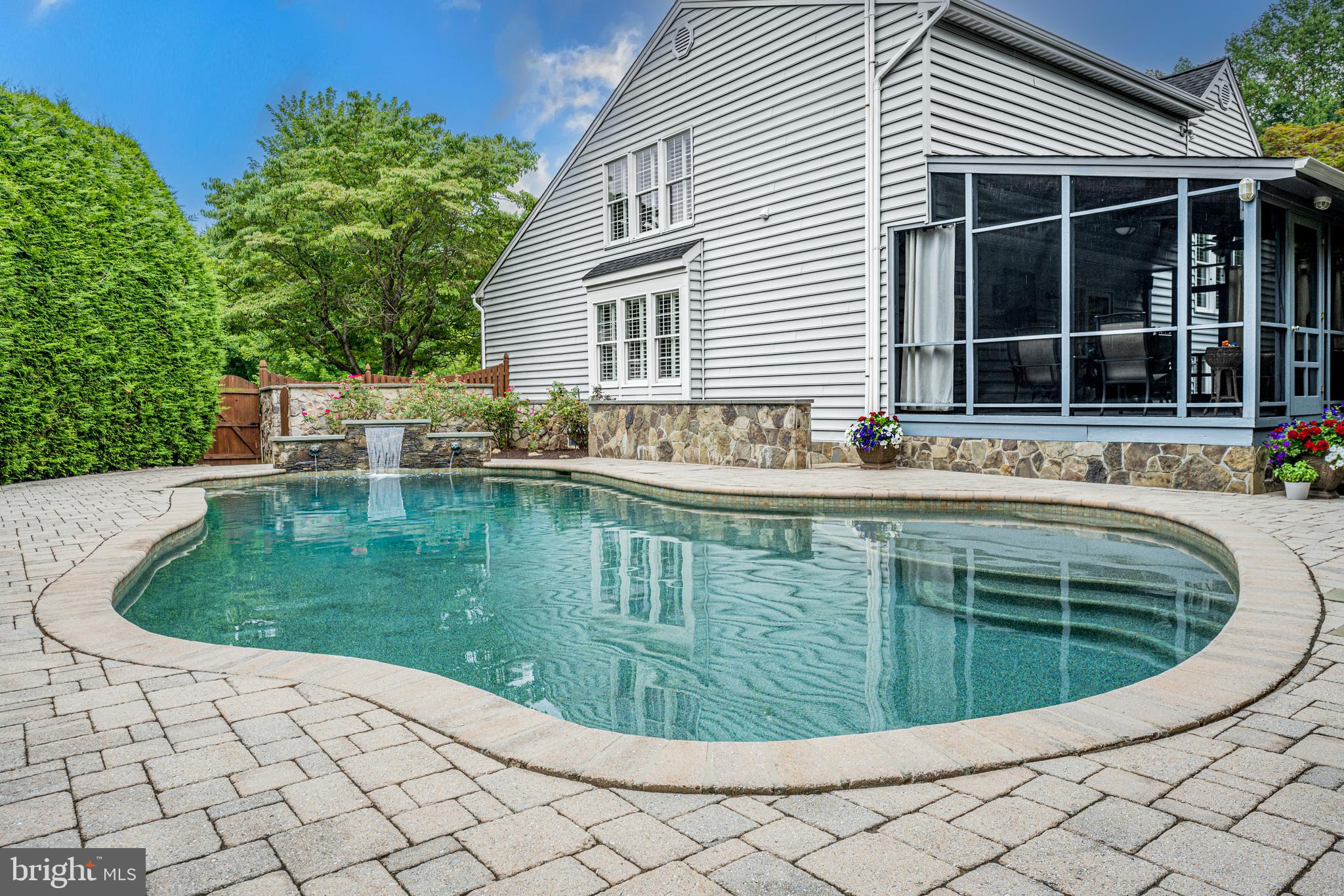 10324 John Eager Ct