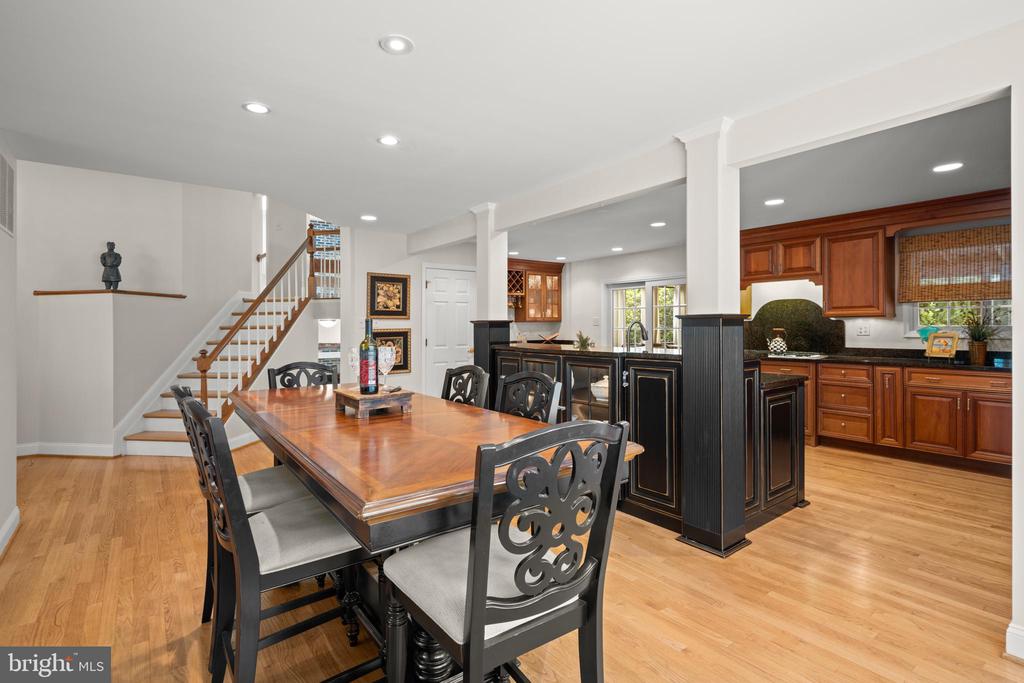 10324 John Eager Ct