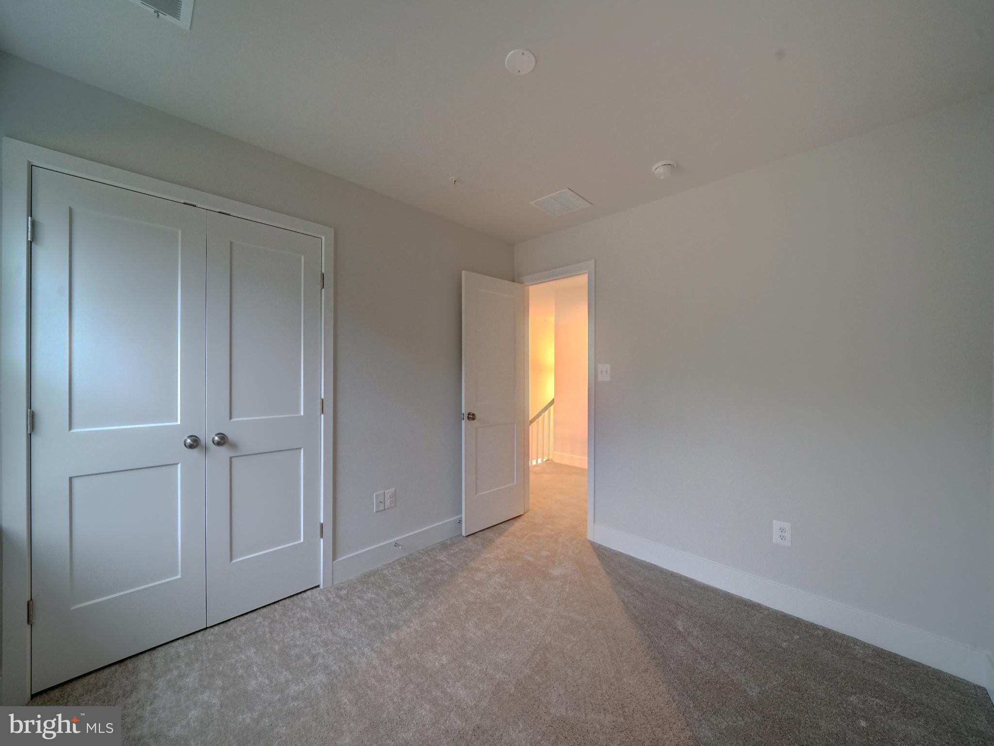 6412 Meadows Ln