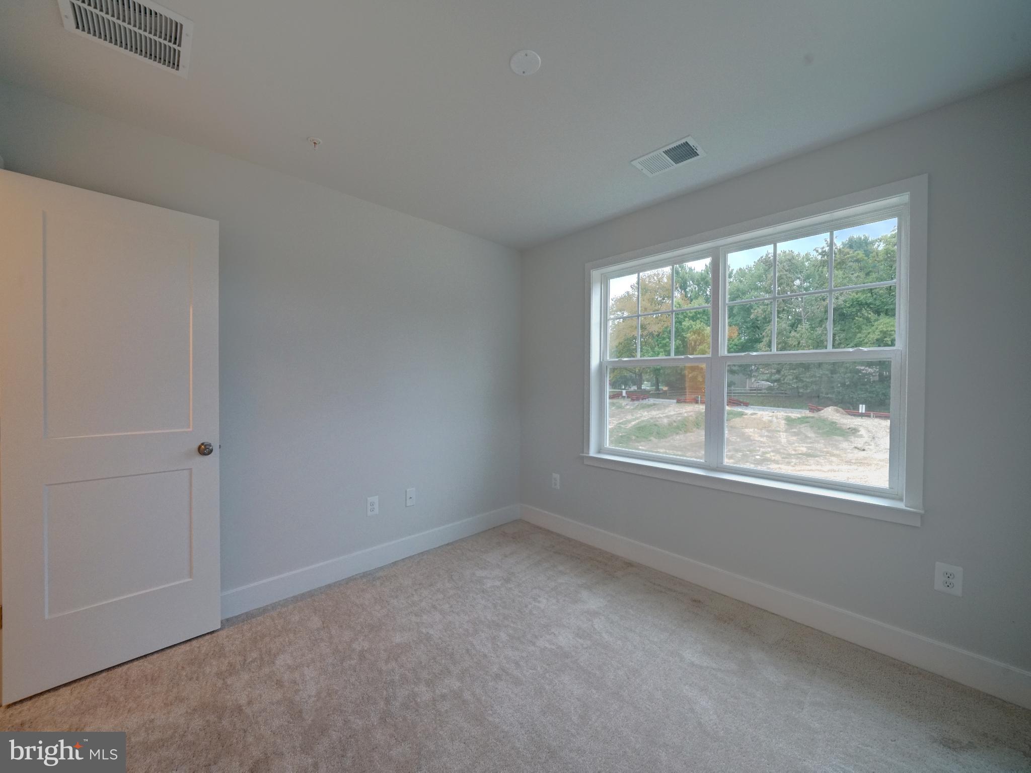 6412 Meadows Ln