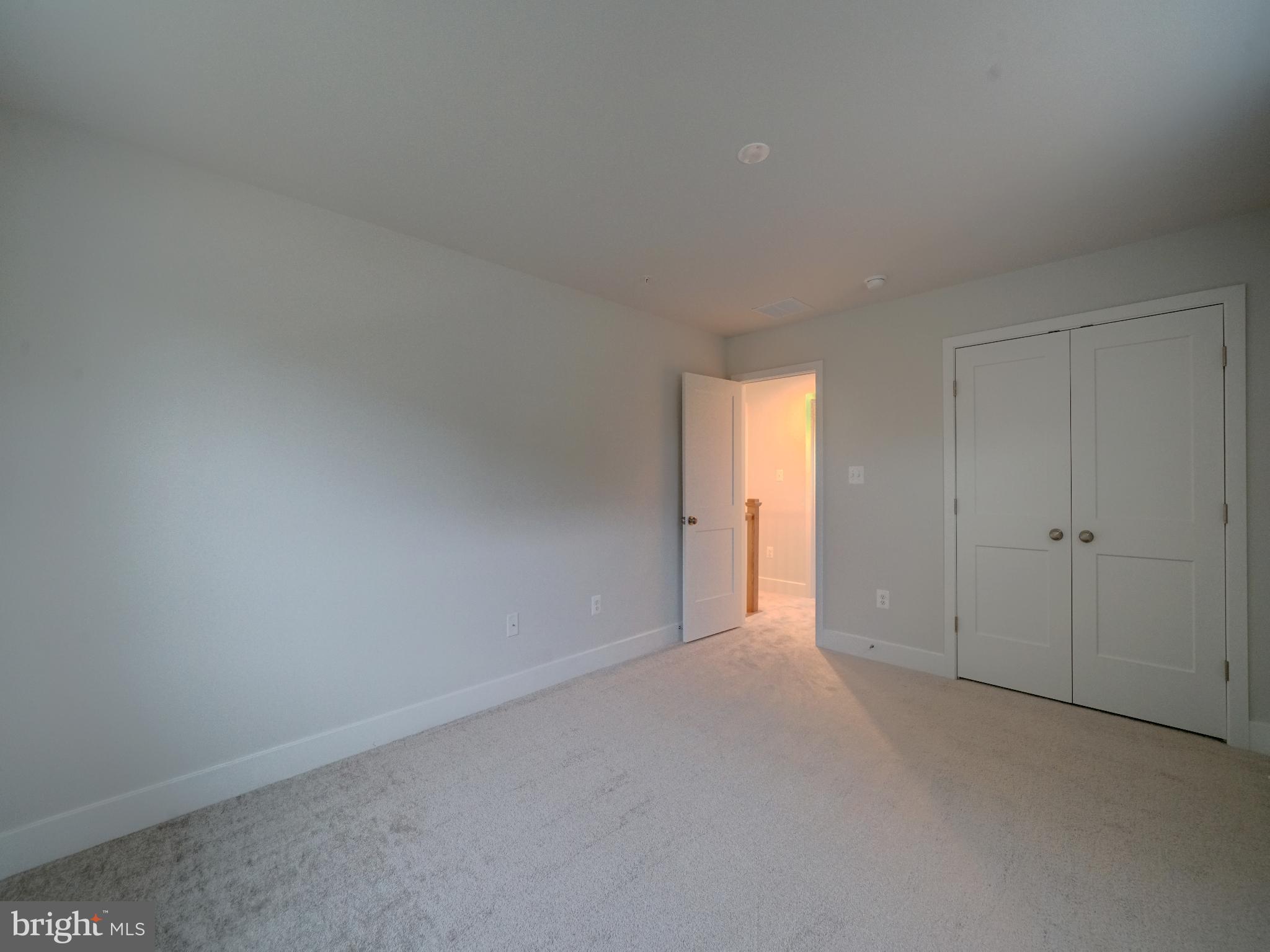 6412 Meadows Ln