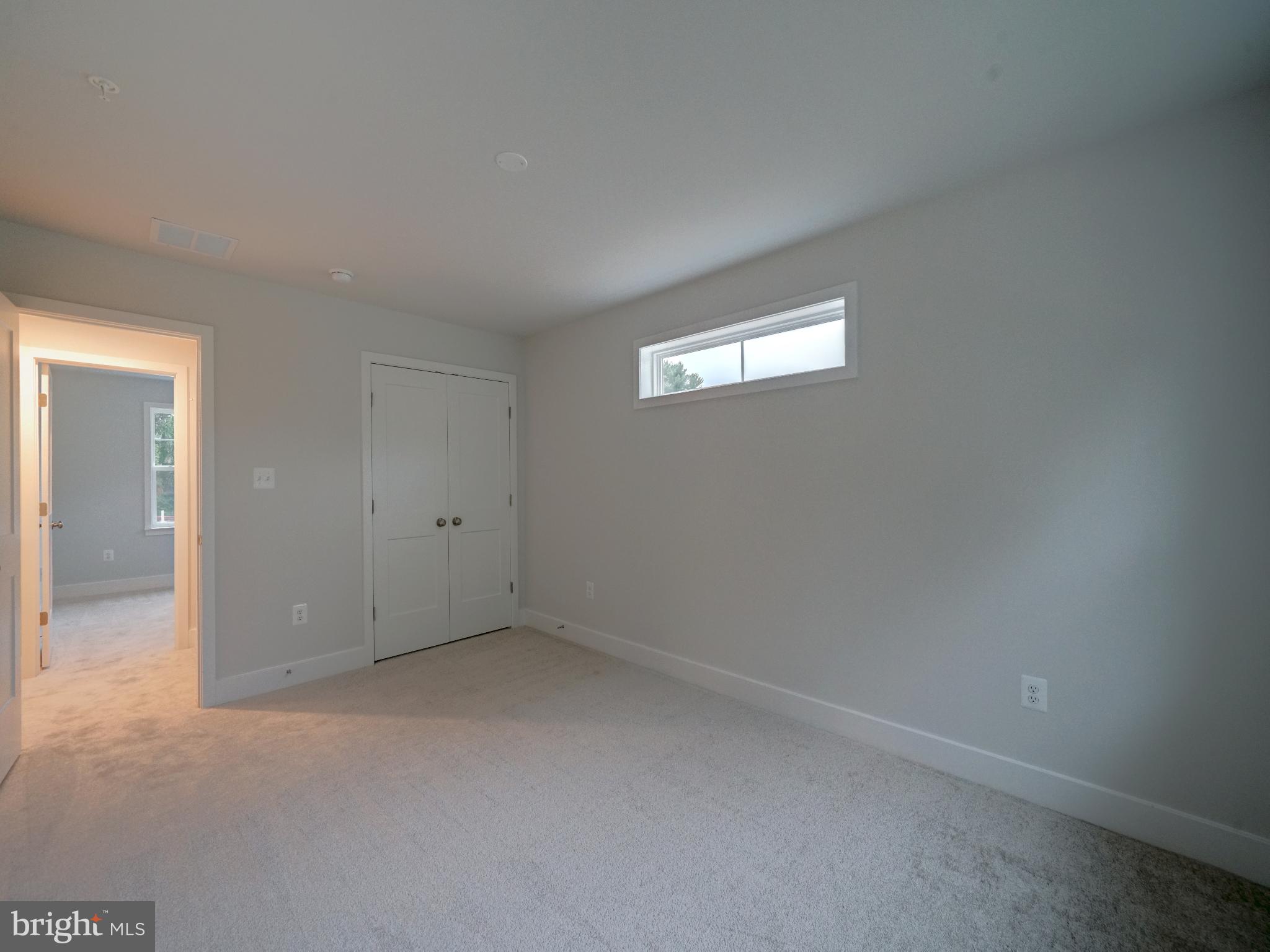 6412 Meadows Ln