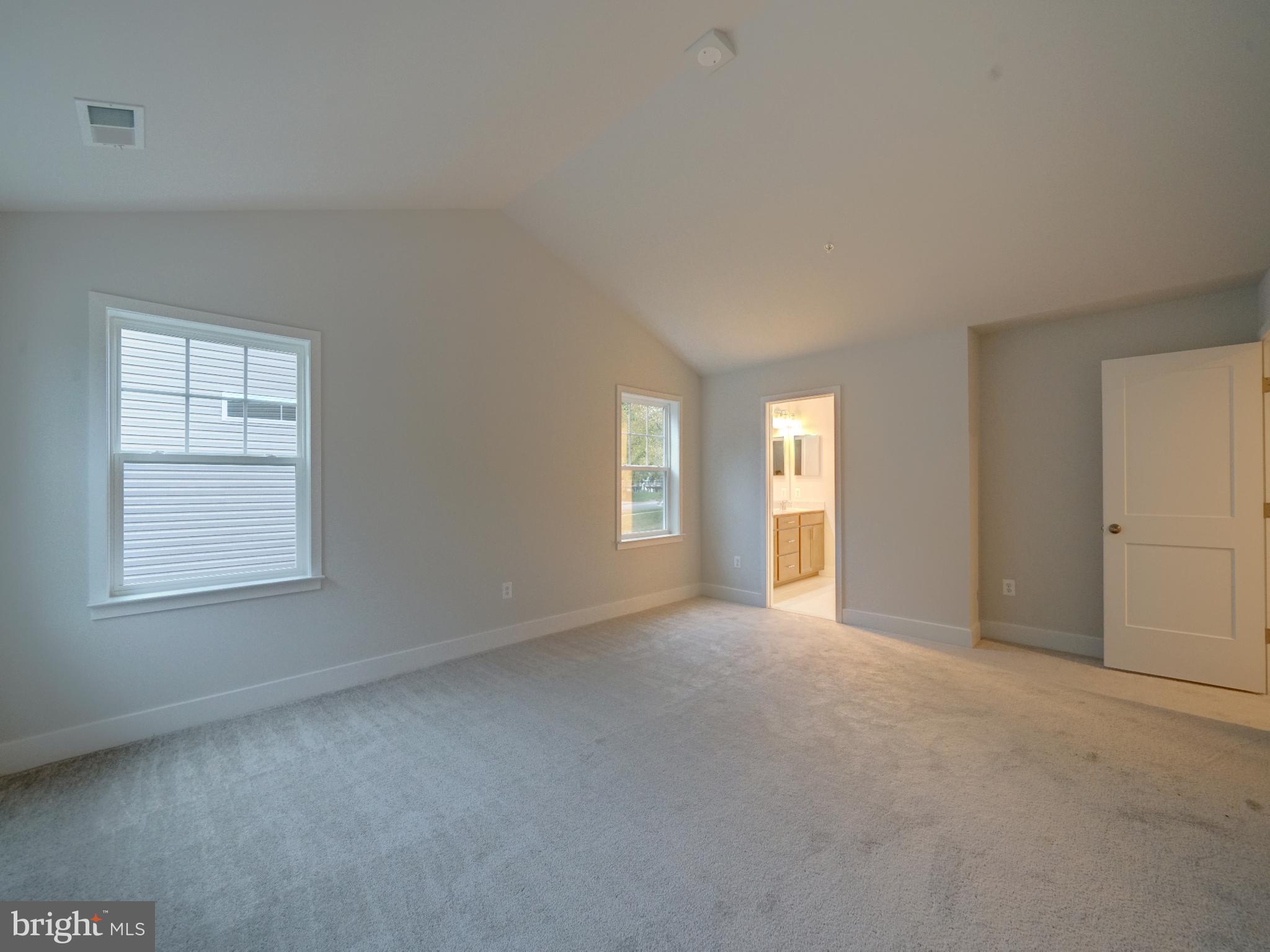 6412 Meadows Ln