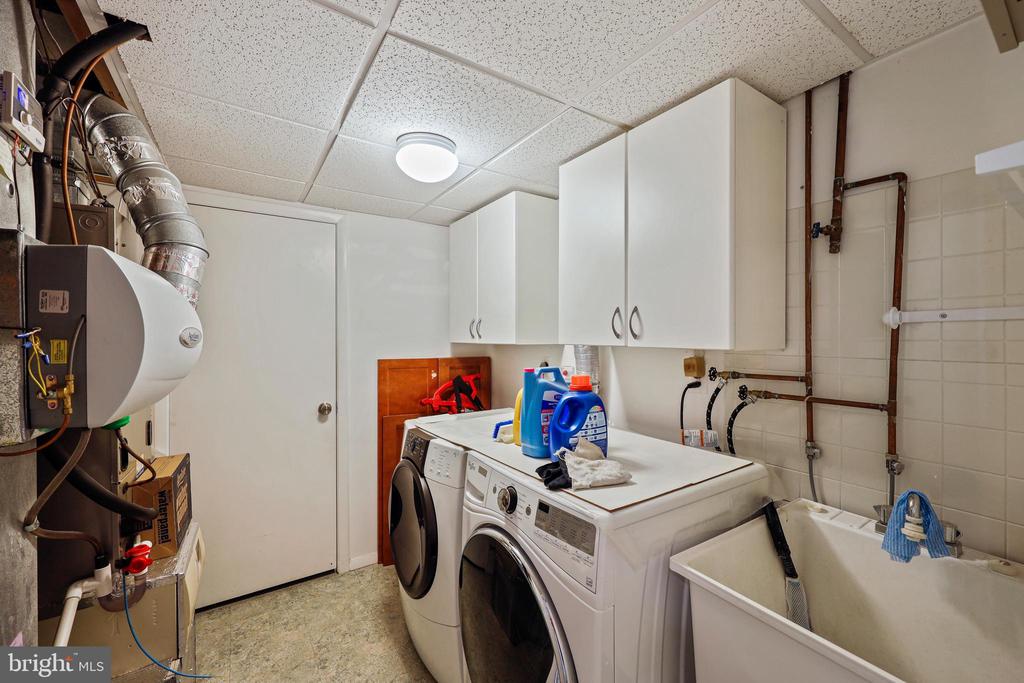 8961 Skyrock Ct