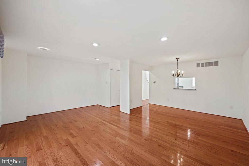8961 Skyrock Ct