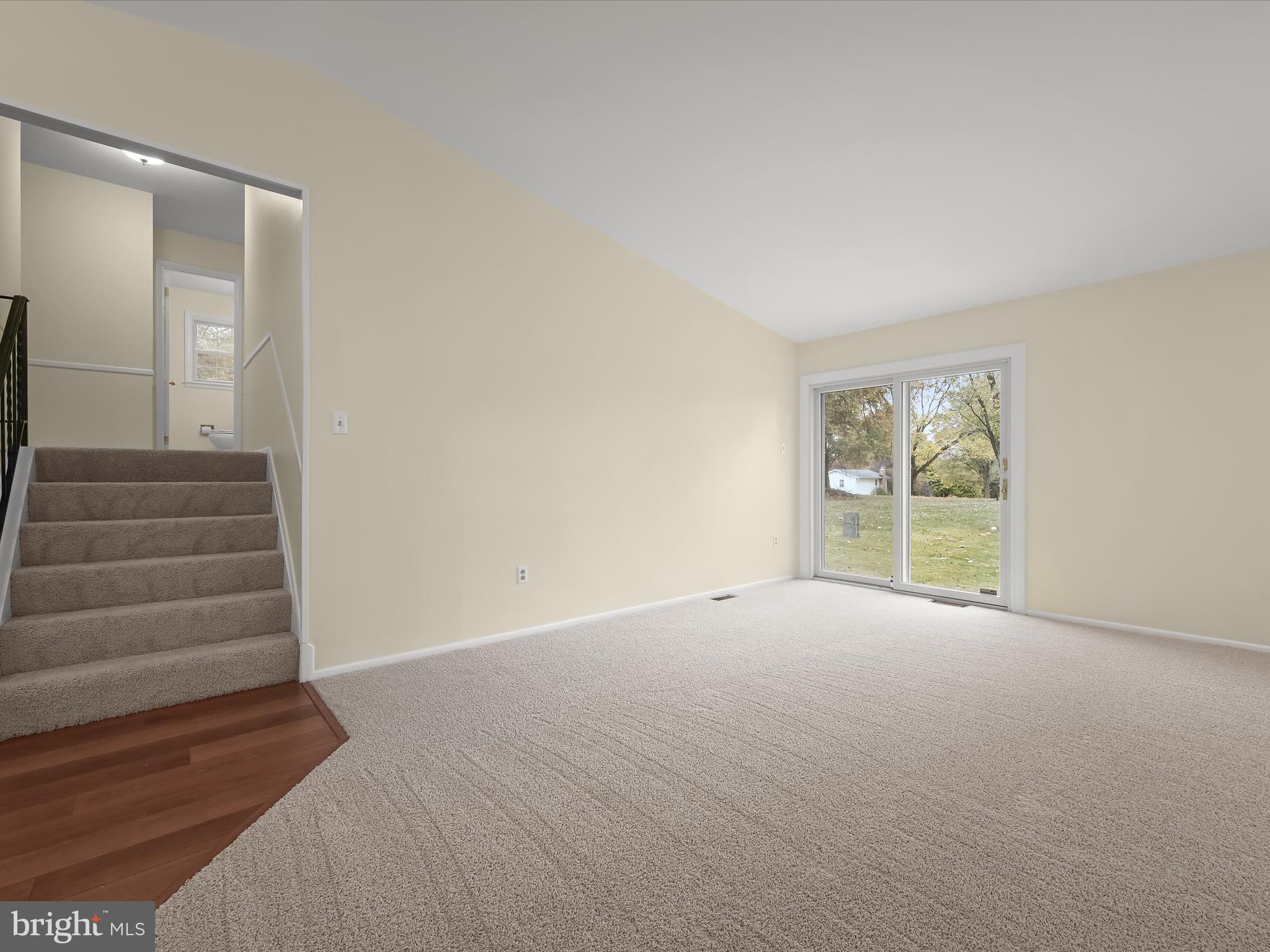 11353 Old Hopkins Rd