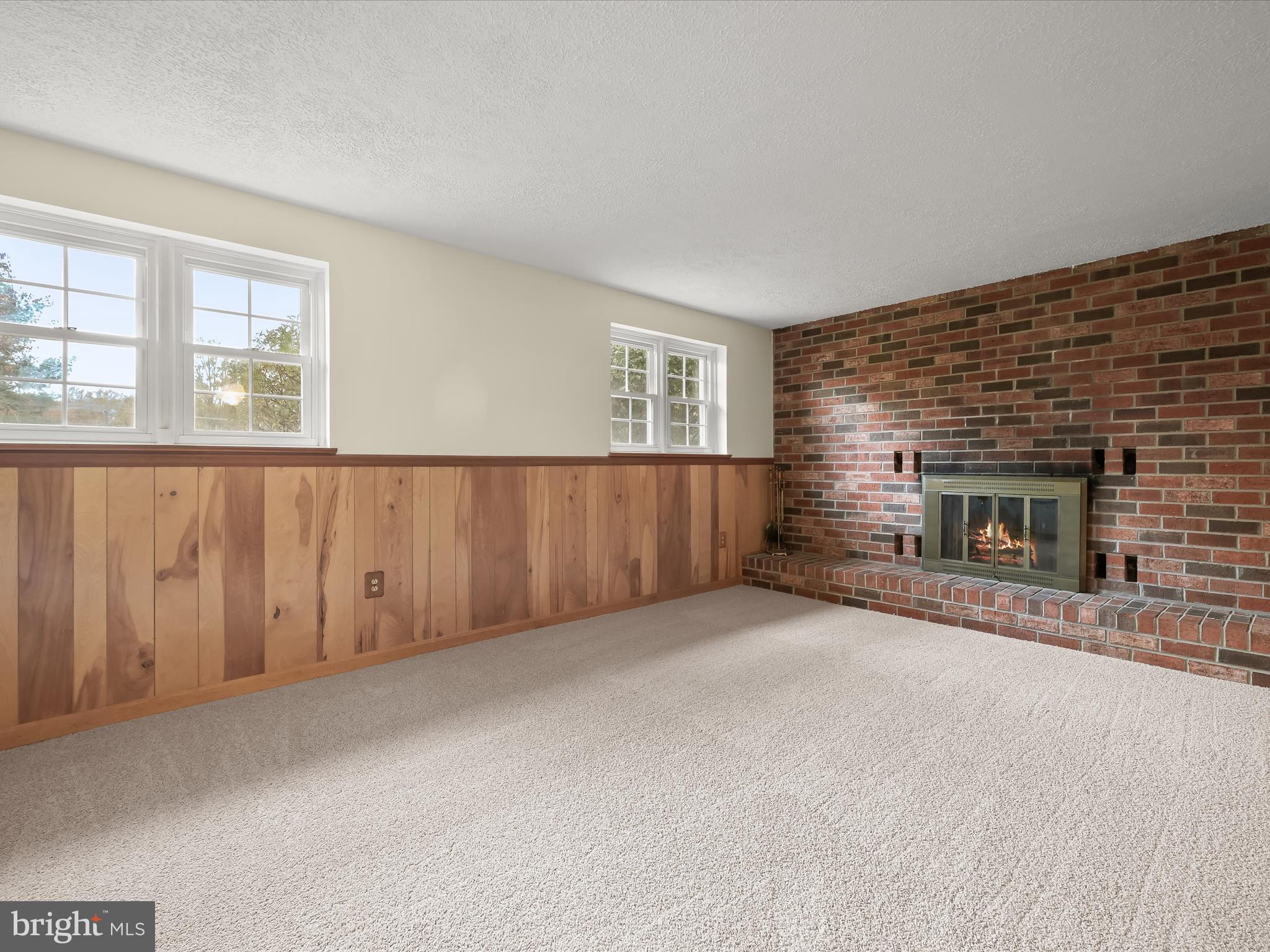 11353 Old Hopkins Rd