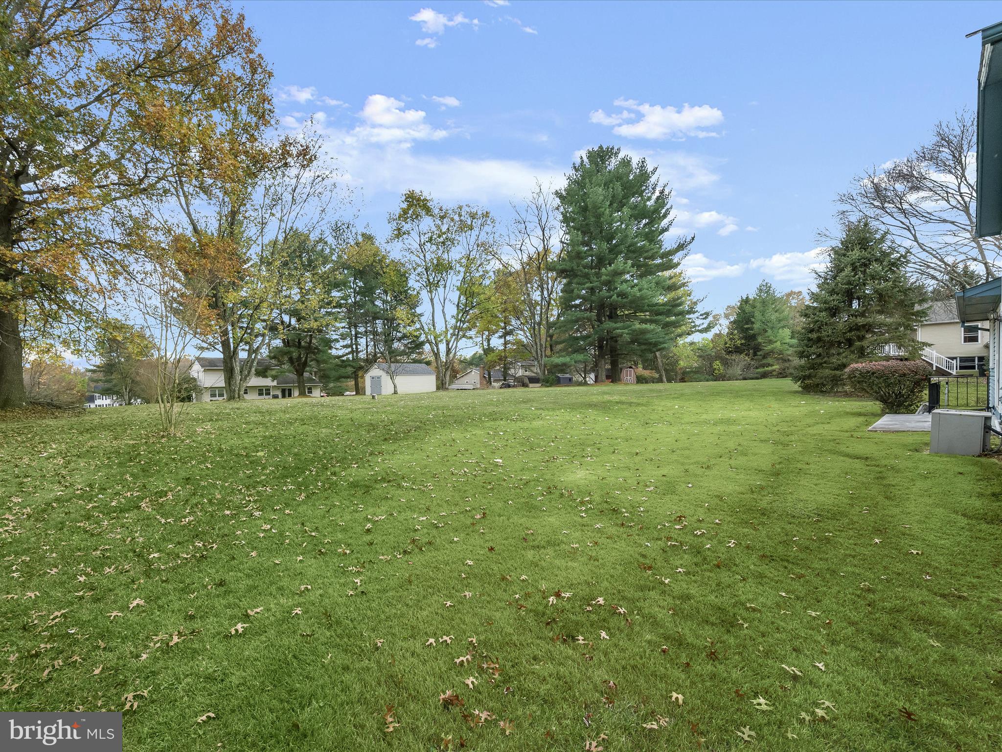 11353 Old Hopkins Rd