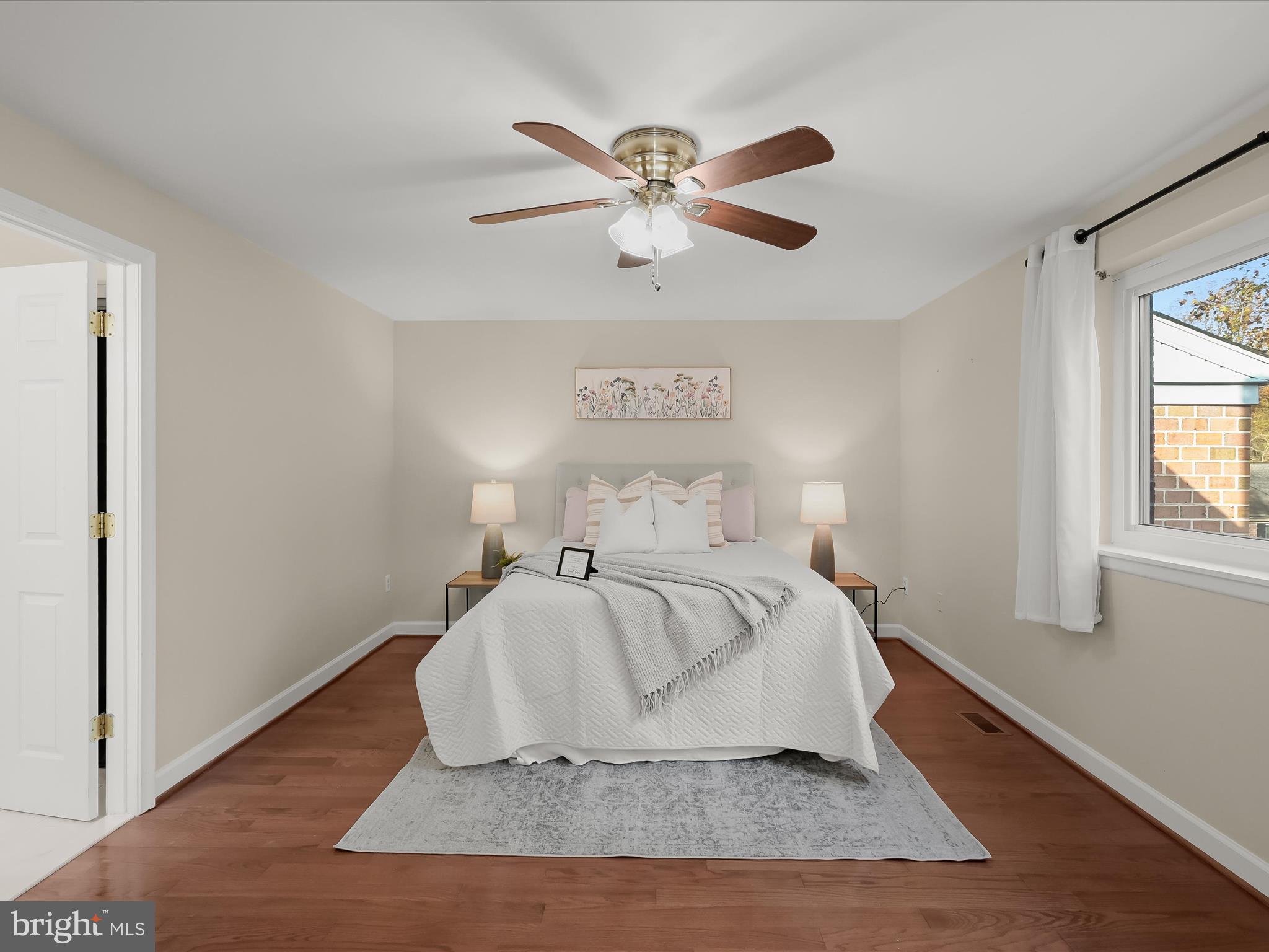 11838 New Country Ln