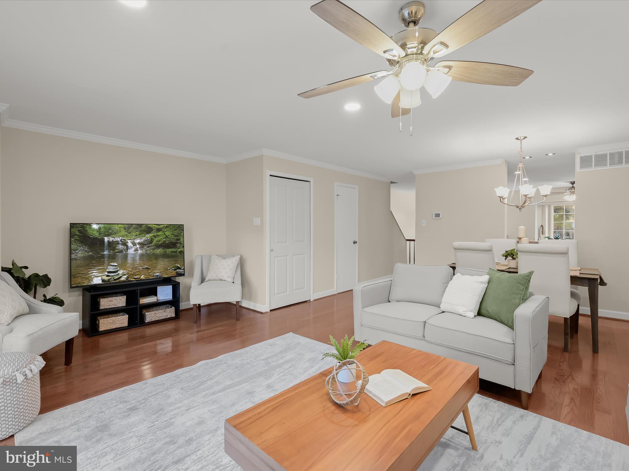 11838 New Country Ln