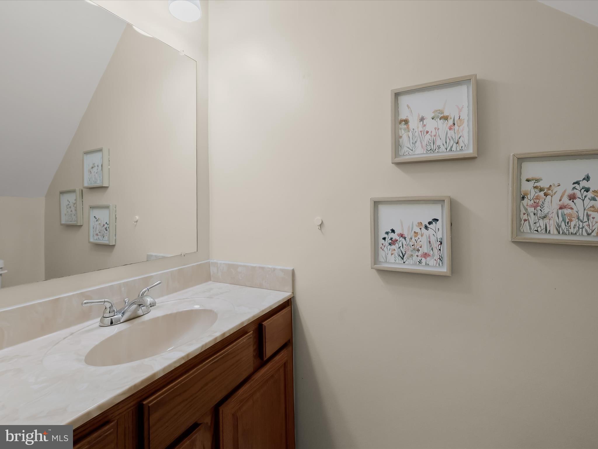 11838 New Country Ln