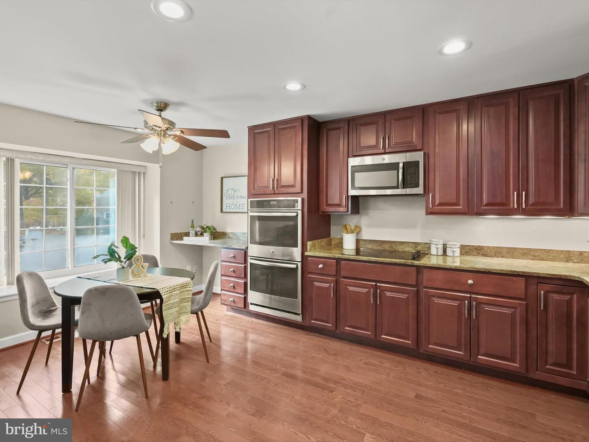 11838 New Country Ln