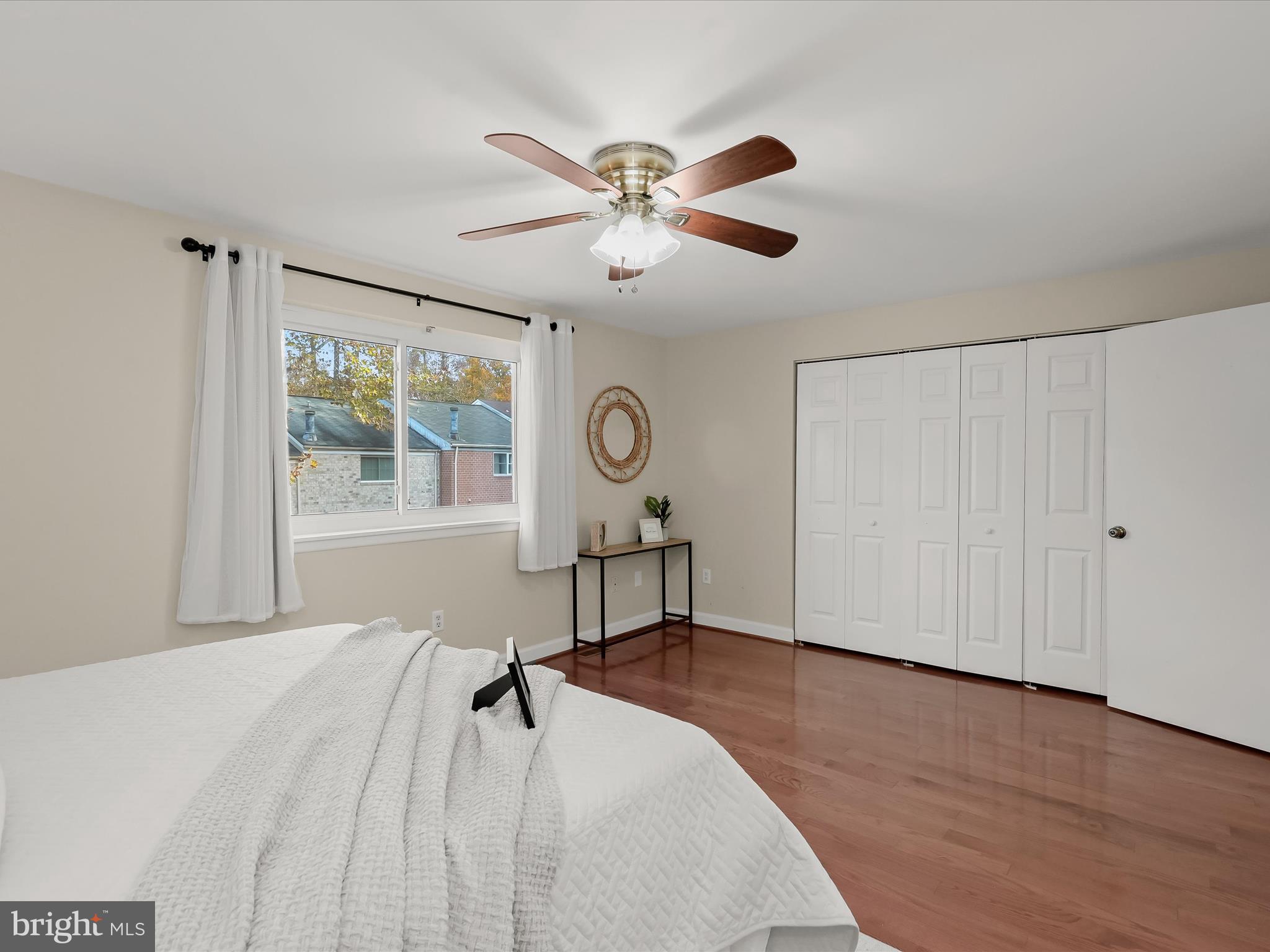 11838 New Country Ln