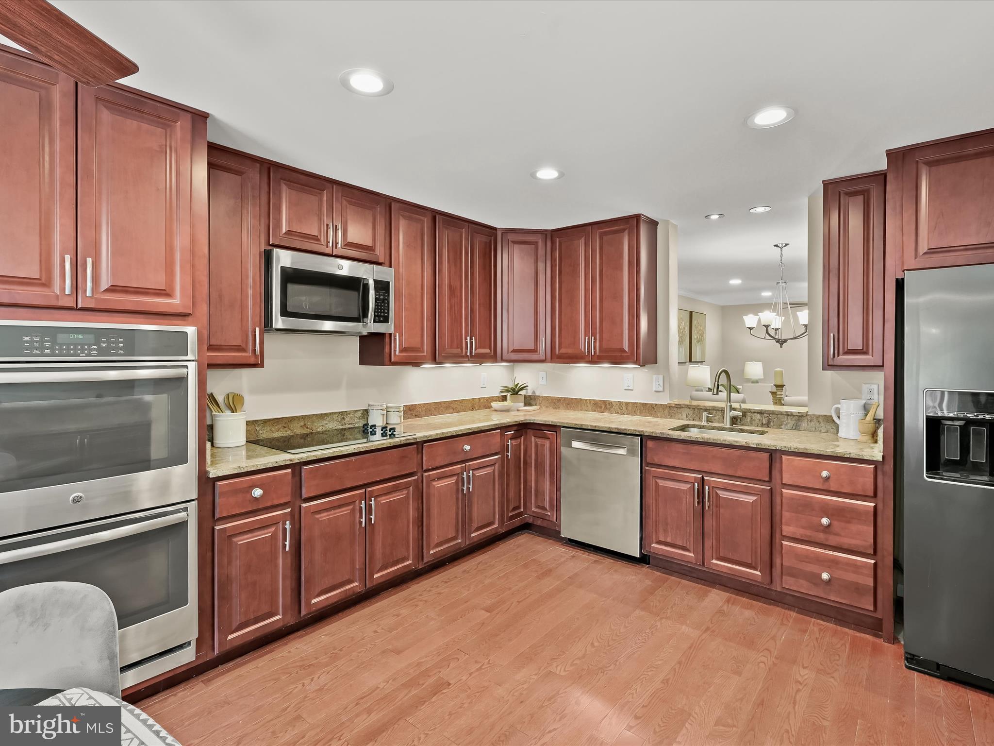 11838 New Country Ln