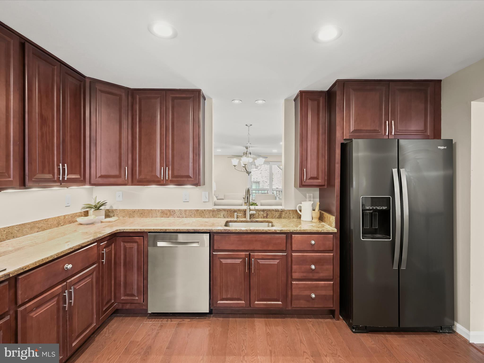 11838 New Country Ln