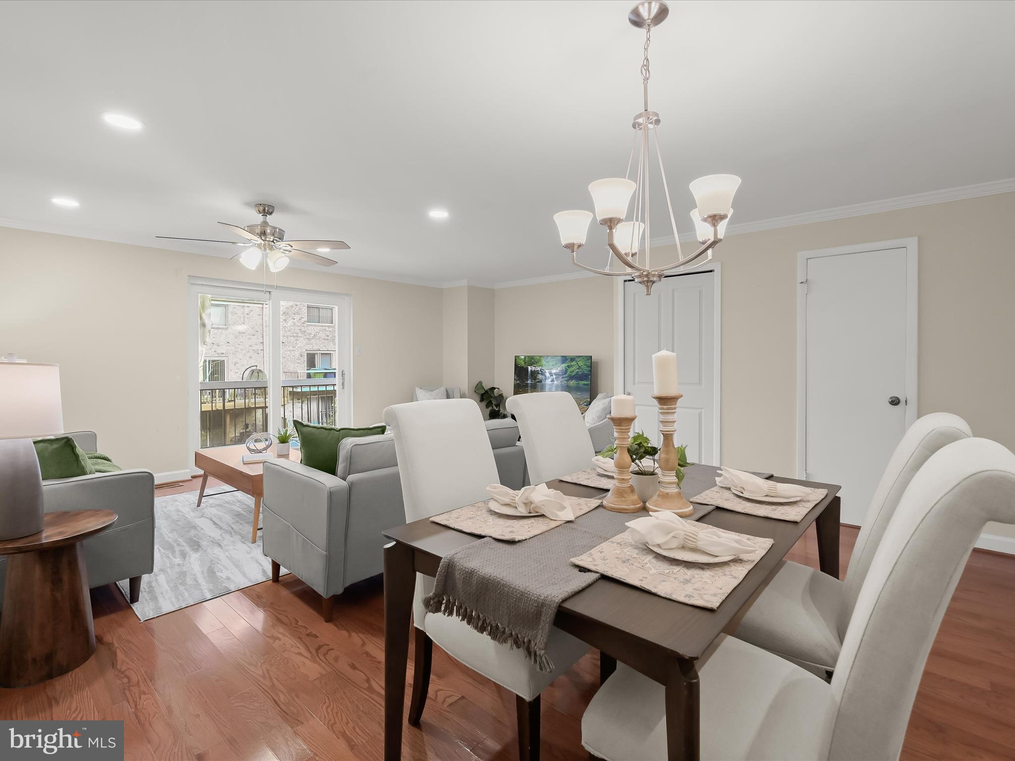 11838 New Country Ln