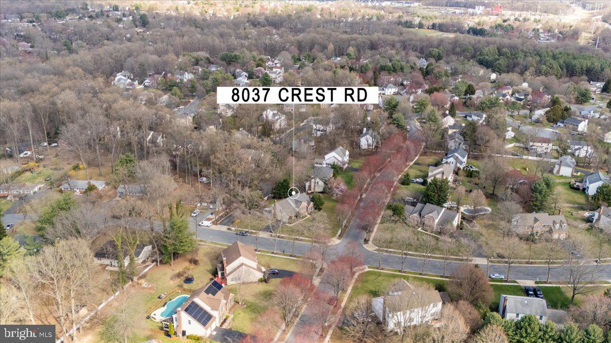 8037 Crest Rd
