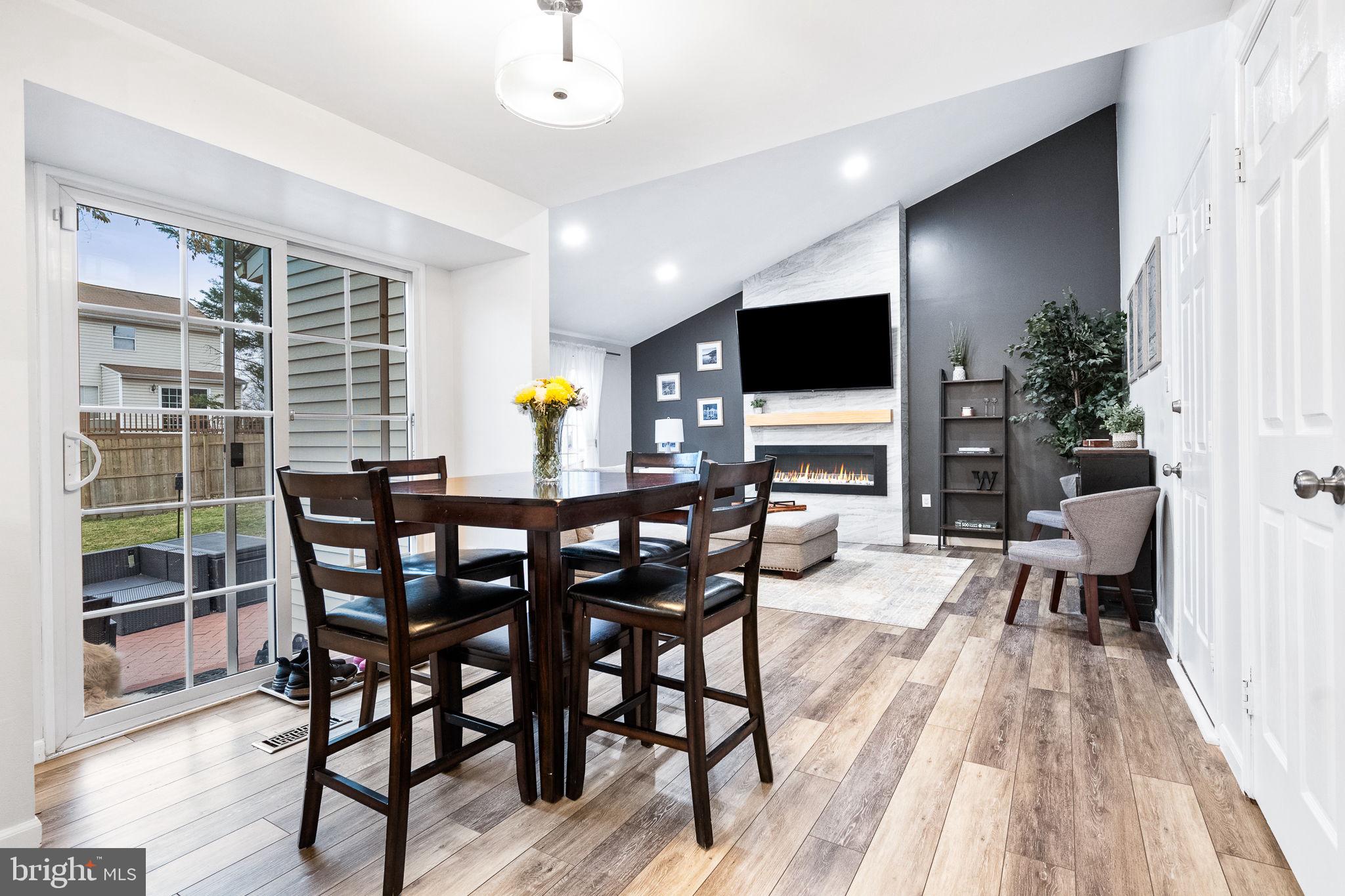 8023 Nightwind Ct