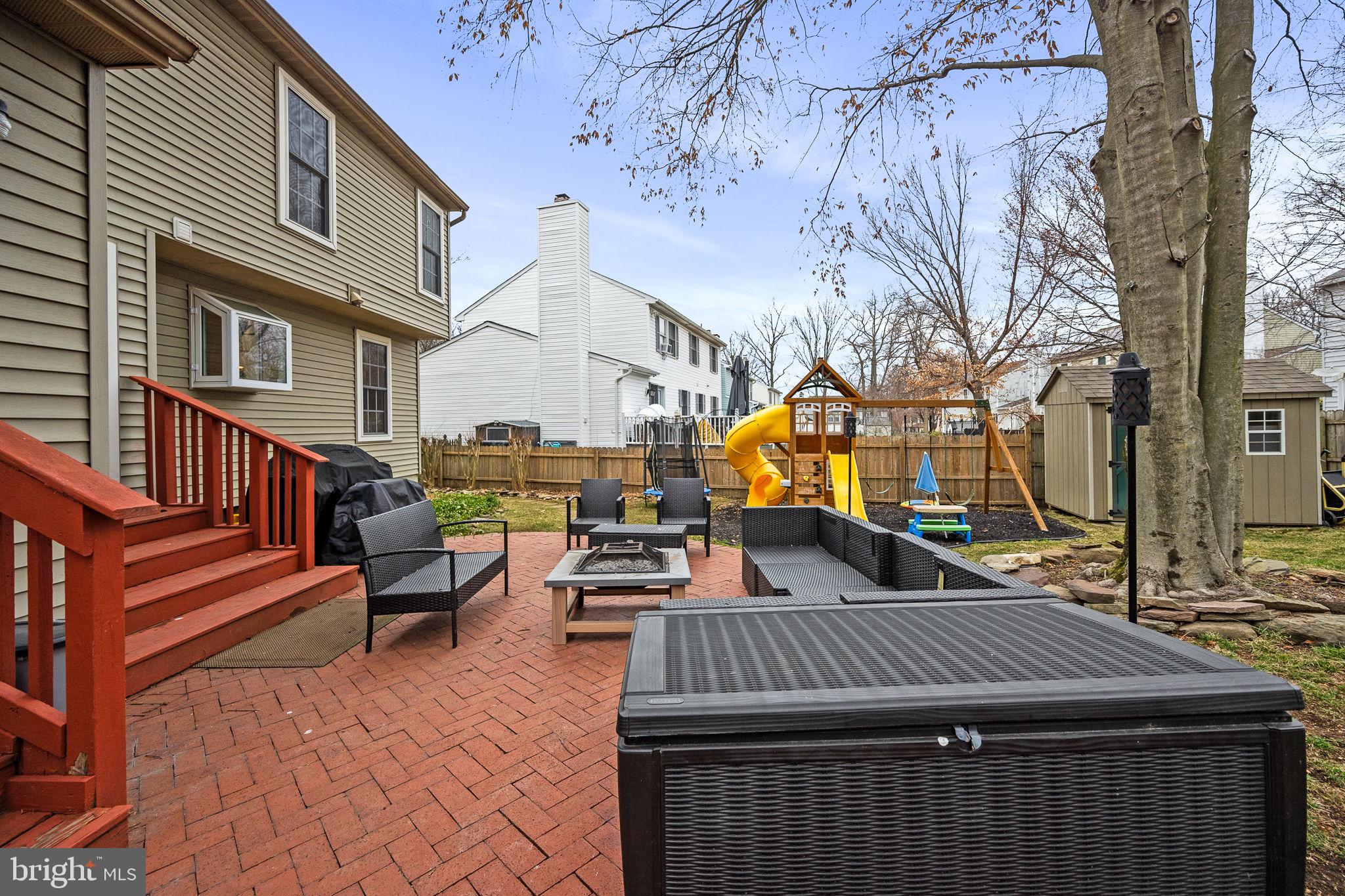 8023 Nightwind Ct