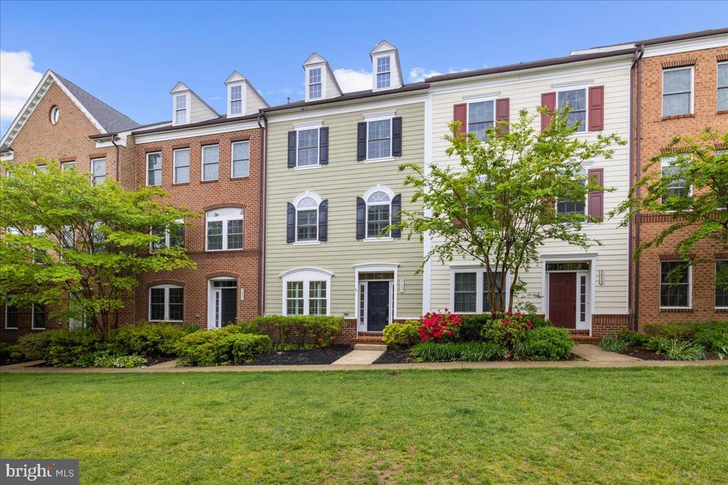 7857 Tuckahoe Ct