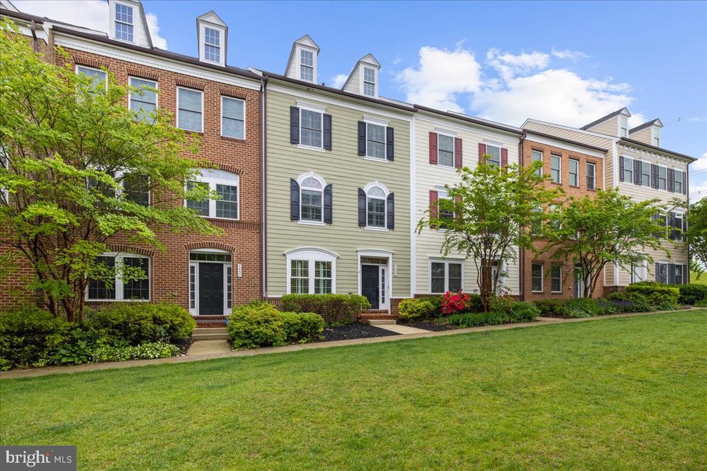 7857 Tuckahoe Ct
