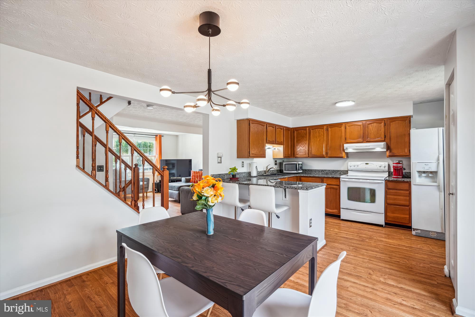 9348 PIRATES COVE