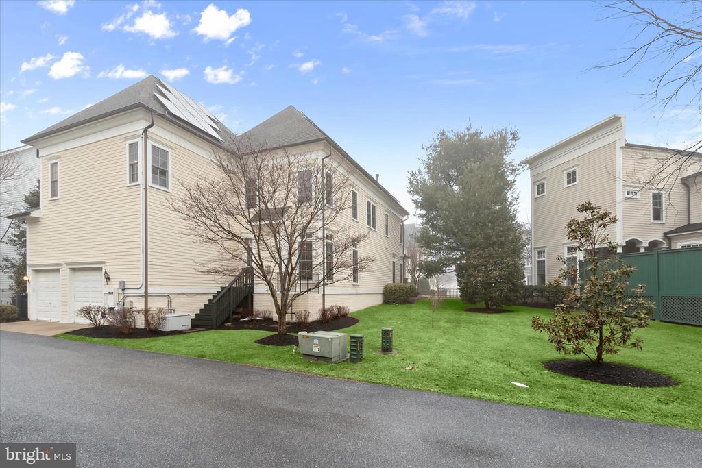 7650 MIDTOWN ROAD