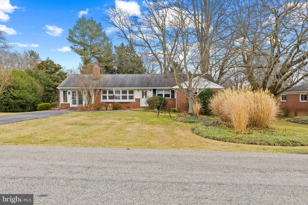 8419 HIGH RIDGE ROAD