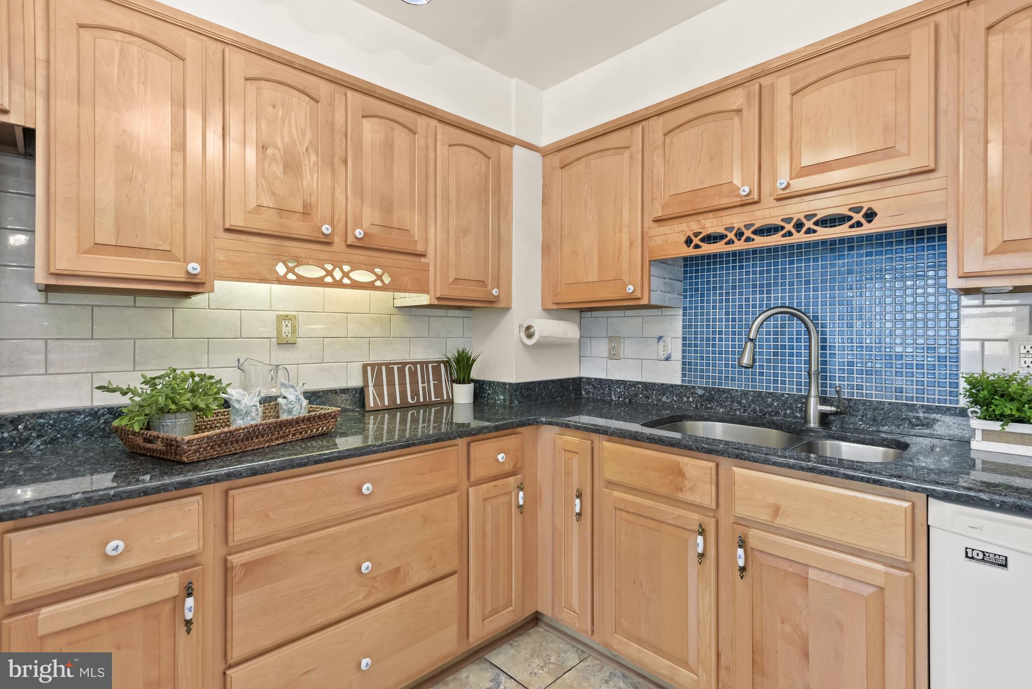 121 Tulip Dr