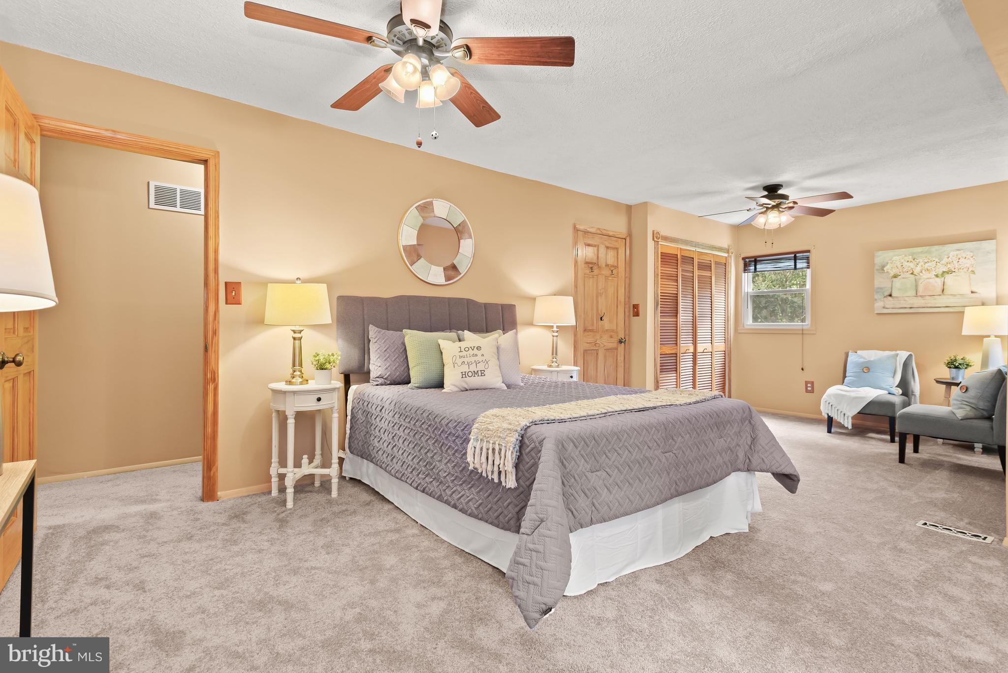 121 Tulip Dr