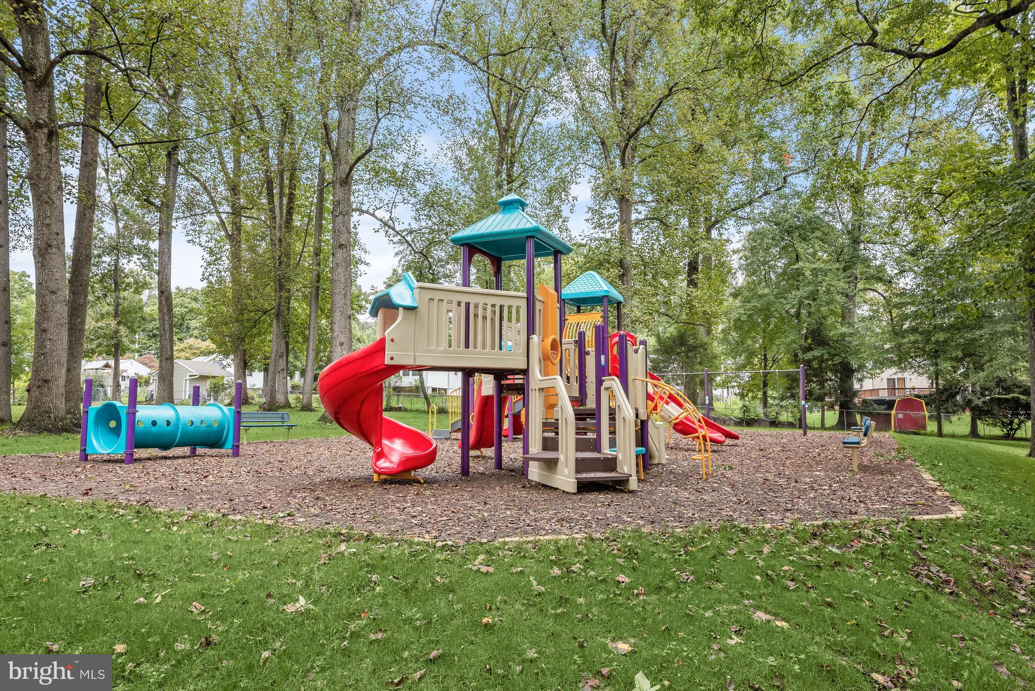 121 Tulip Dr