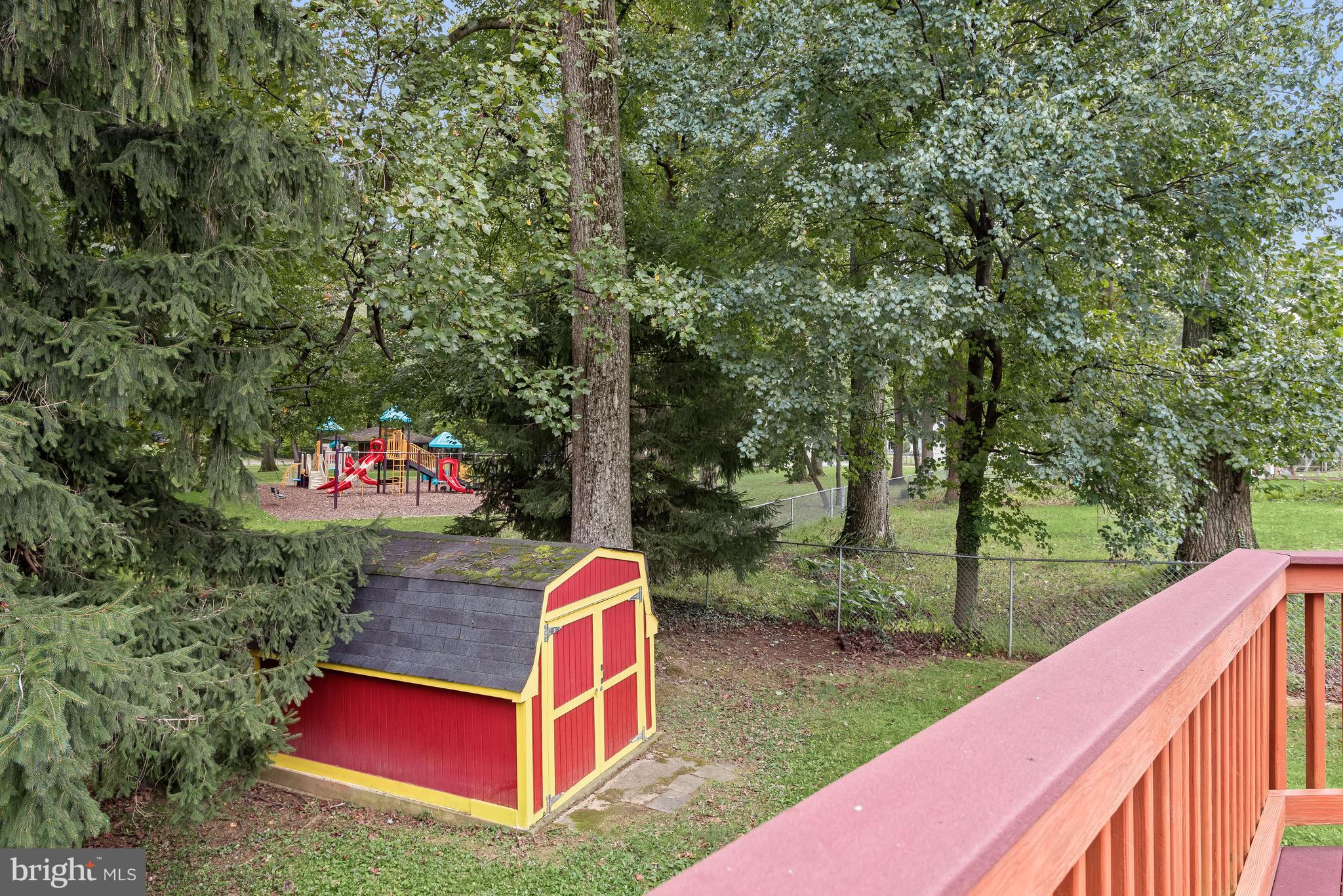 121 Tulip Dr