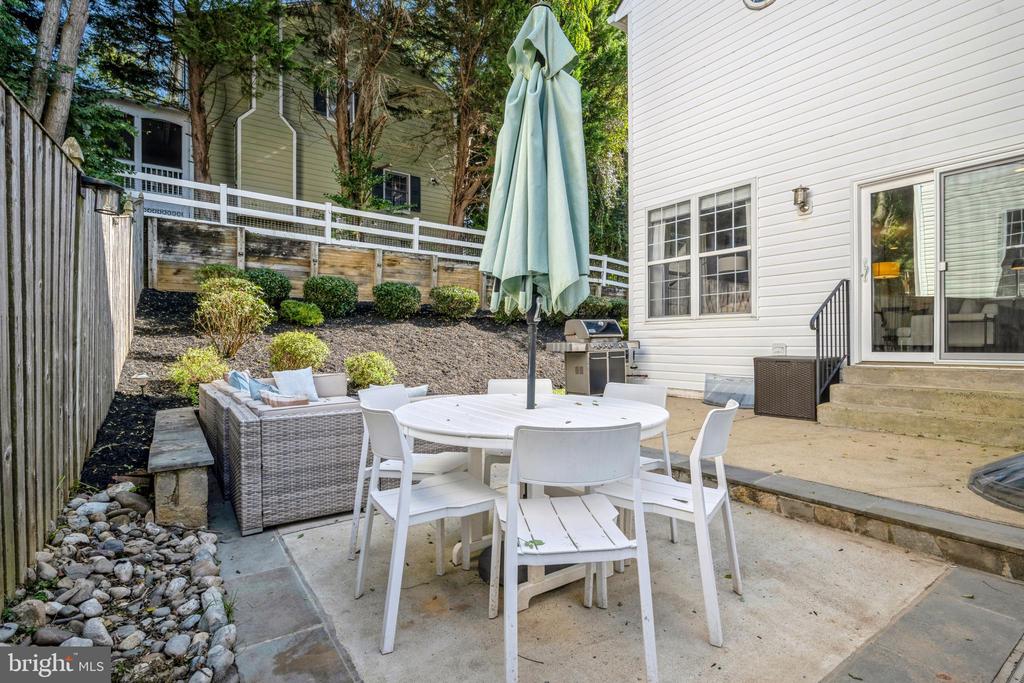 1 Big Oak Ct