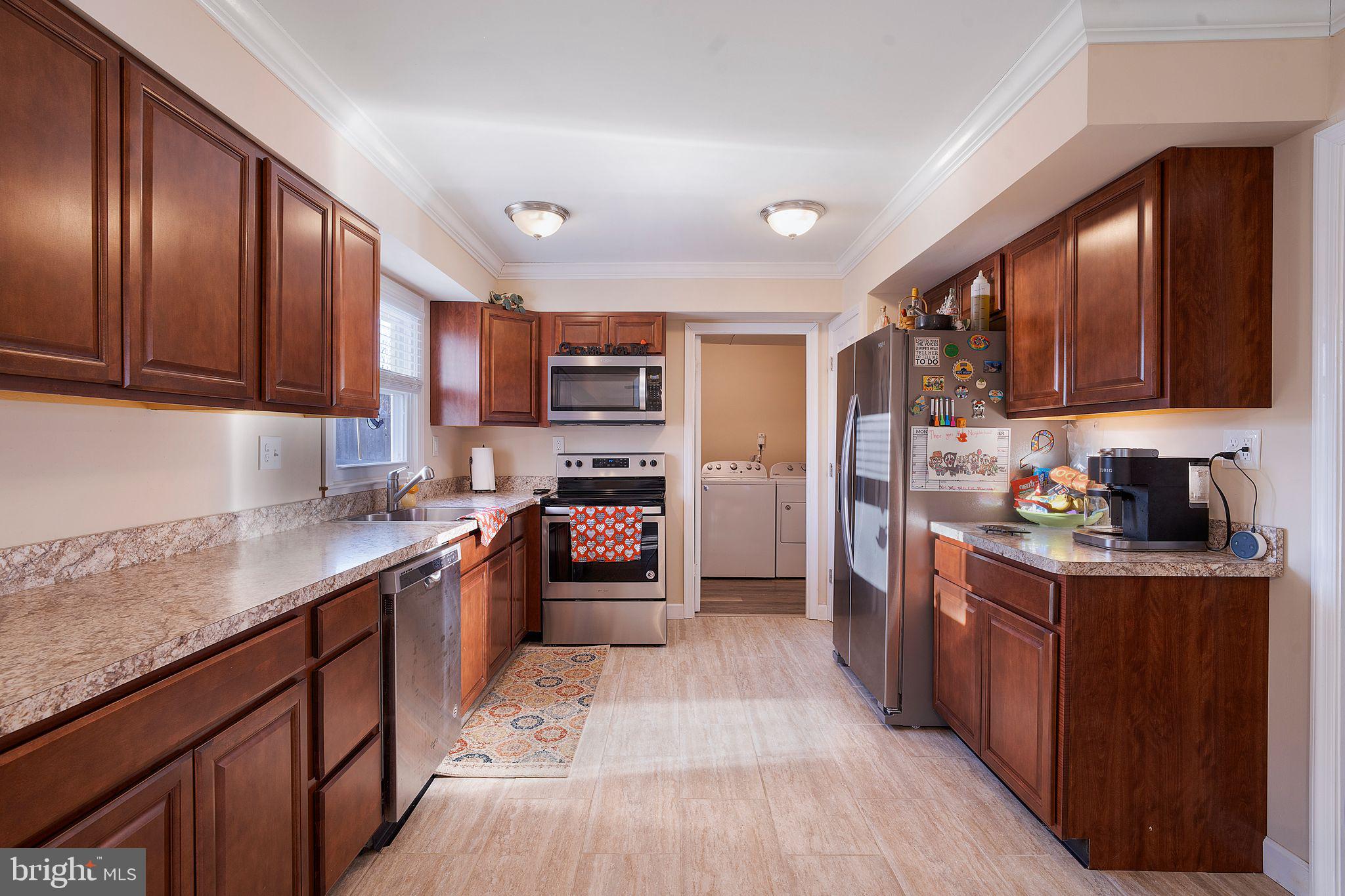 12413 Stretton Ln