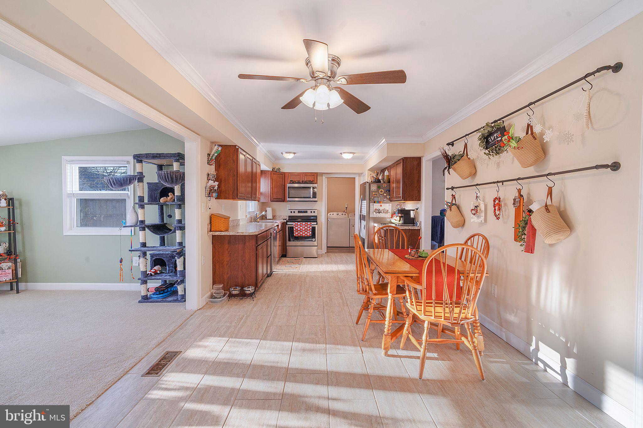 12413 Stretton Ln