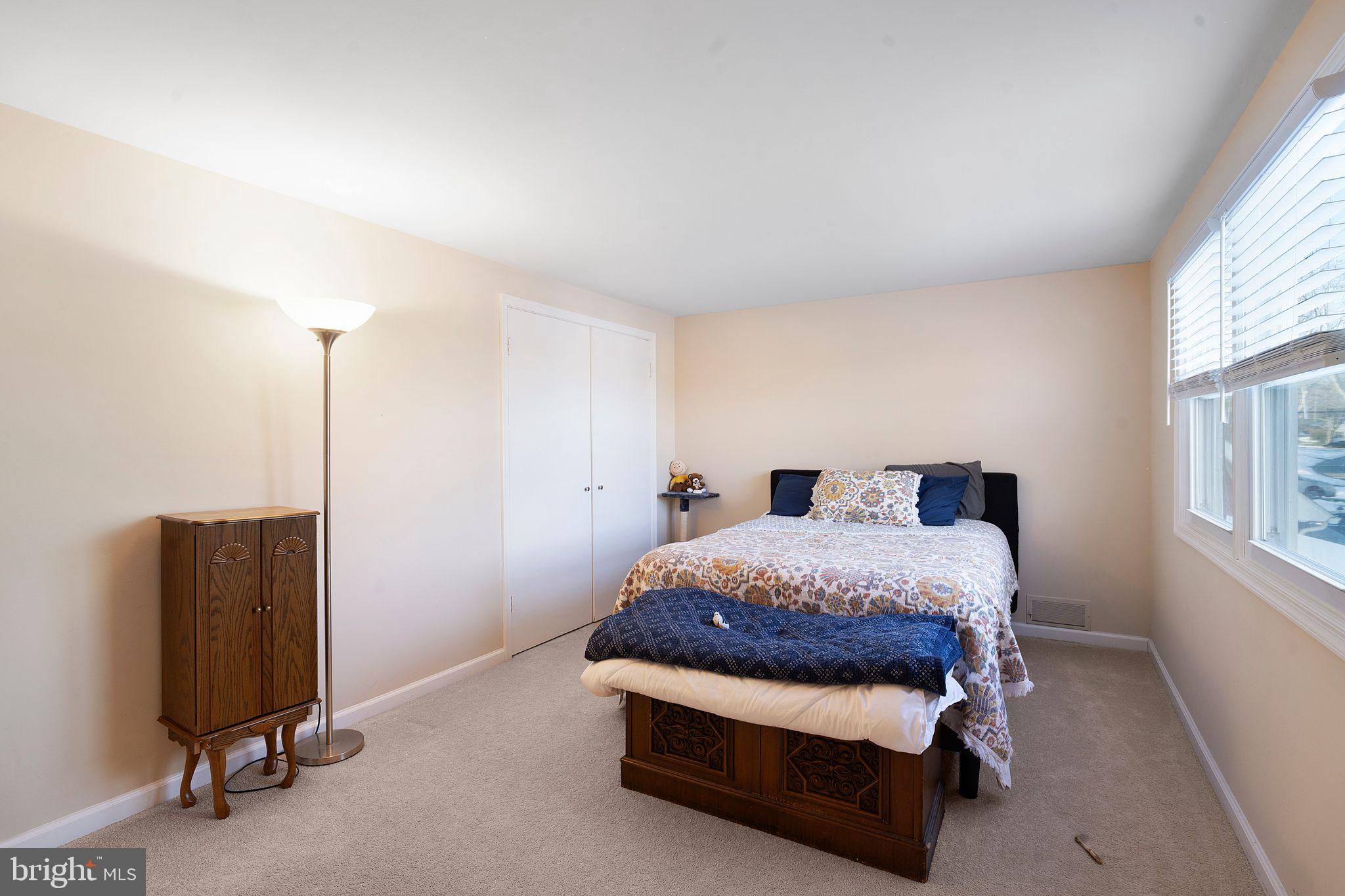 12413 Stretton Ln