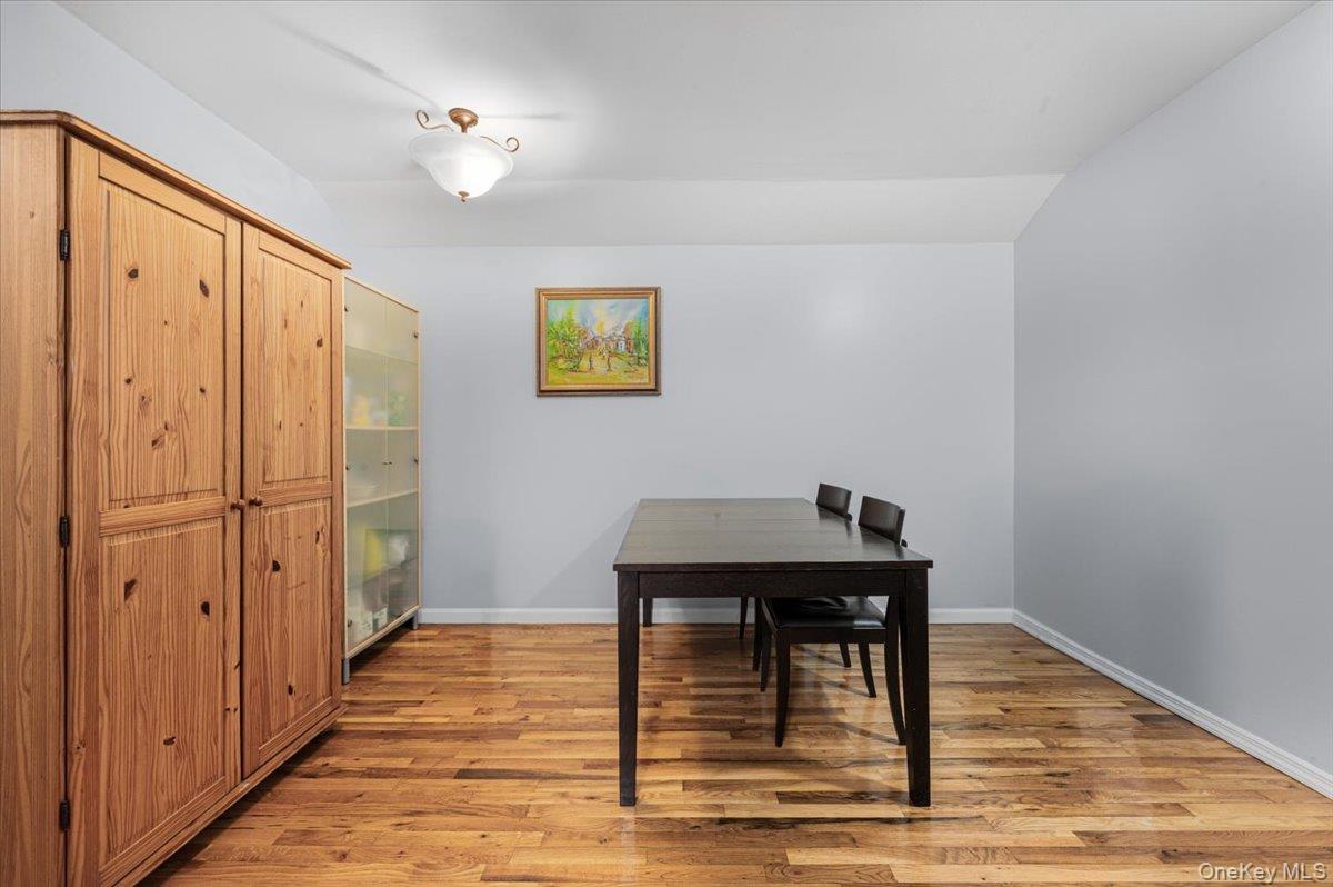 850 E 95th Street