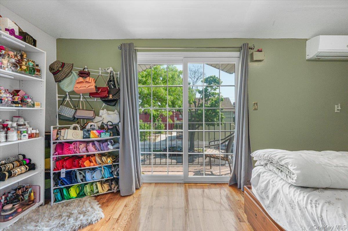 850 E 95th Street