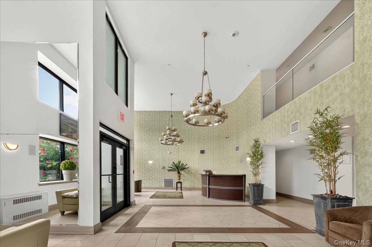 775 Lafayette Avenue Unit: 8E