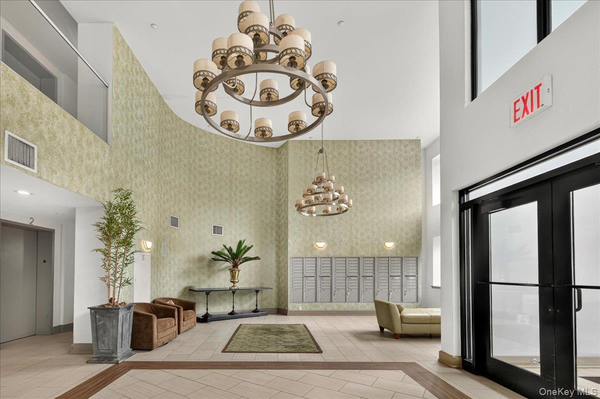 775 Lafayette Avenue Unit: 8E