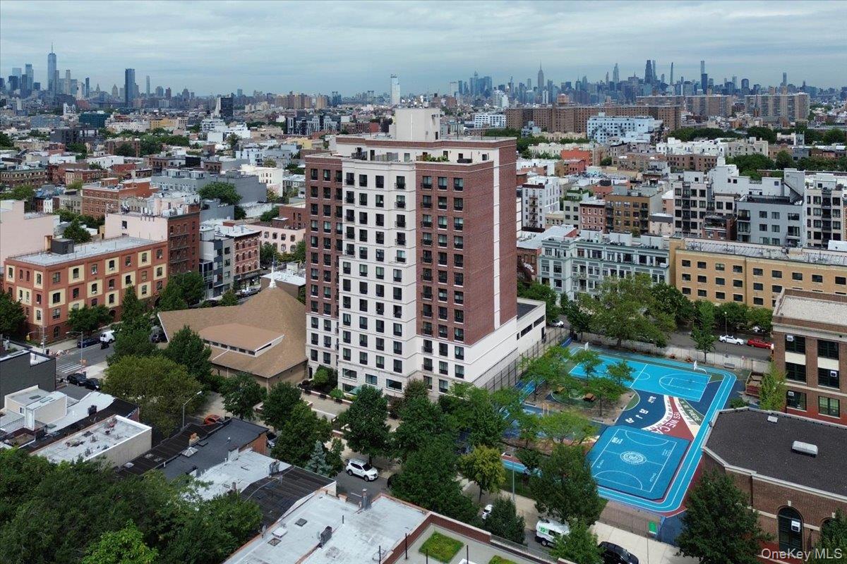 775 Lafayette Avenue Unit: 8E
