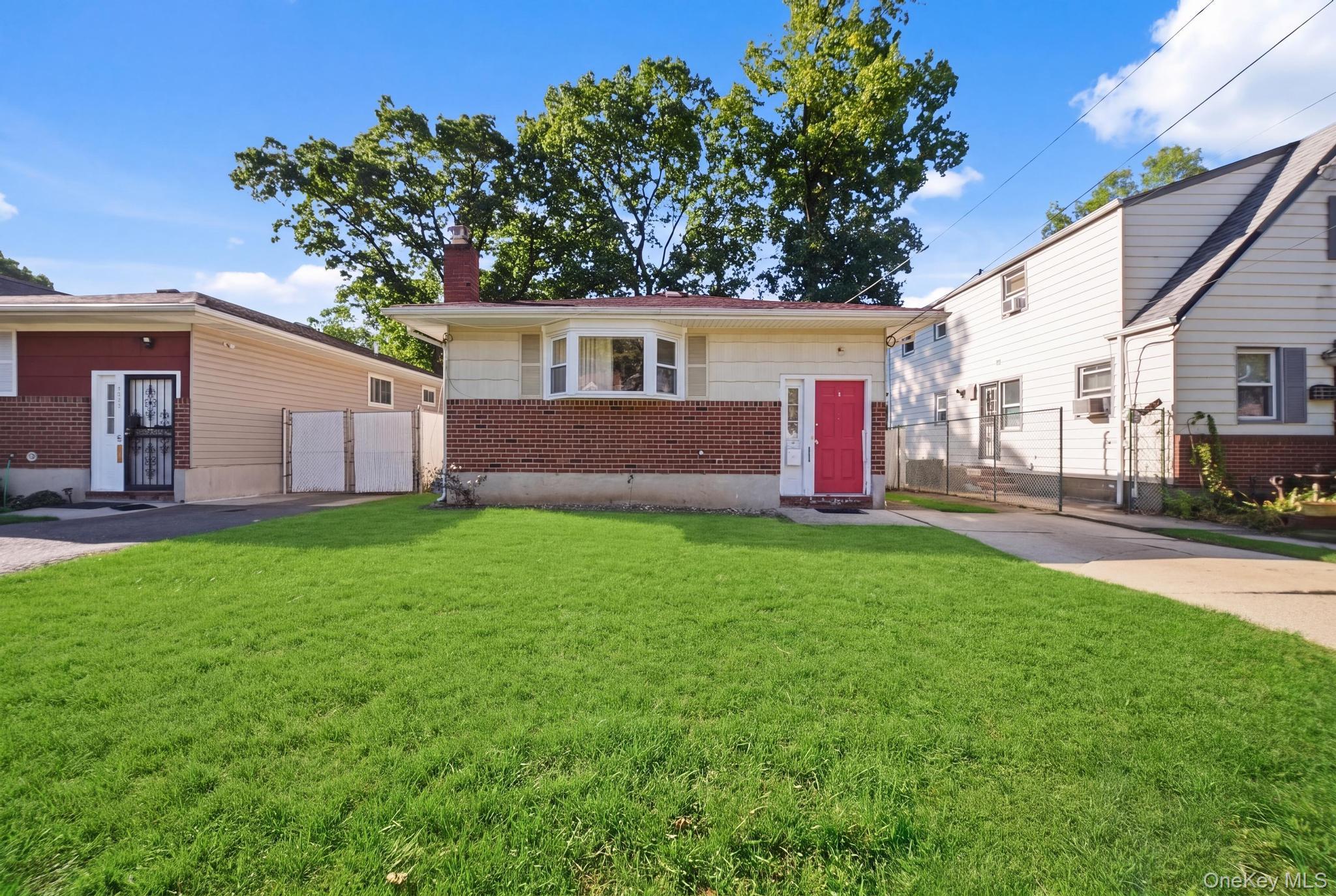 146 Alabama Avenue Hempstead Ny Us 11550 Key1064693