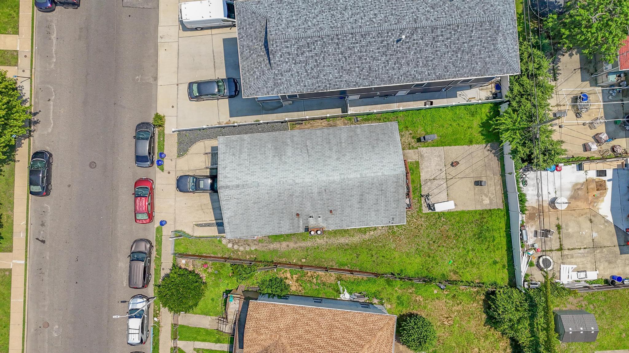 20 E Pine Street