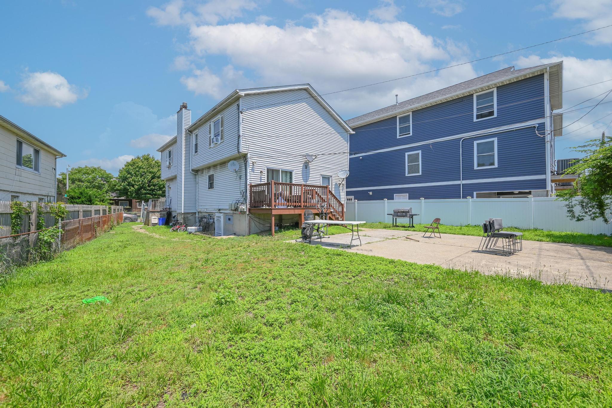 20 E Pine Street