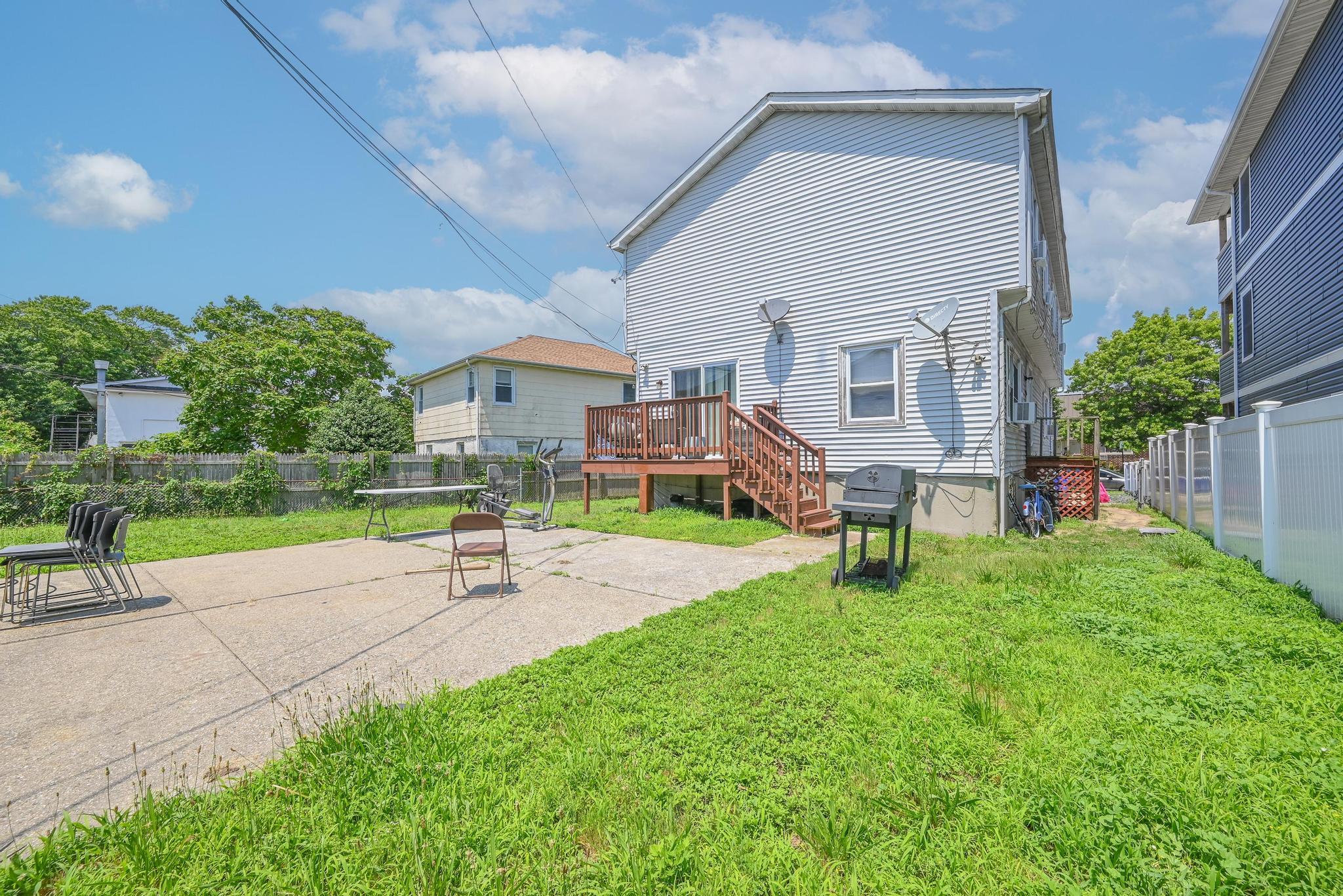 20 E Pine Street