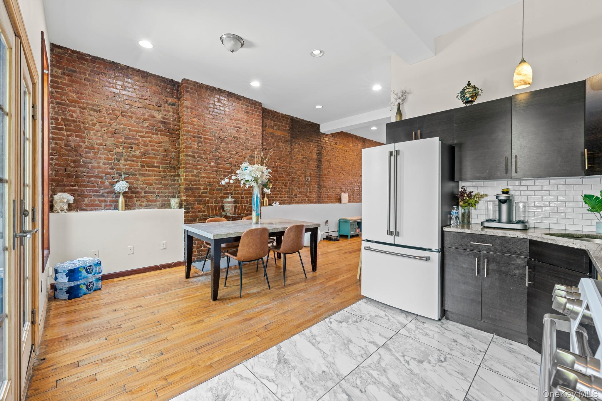 609 Lexington Avenue
