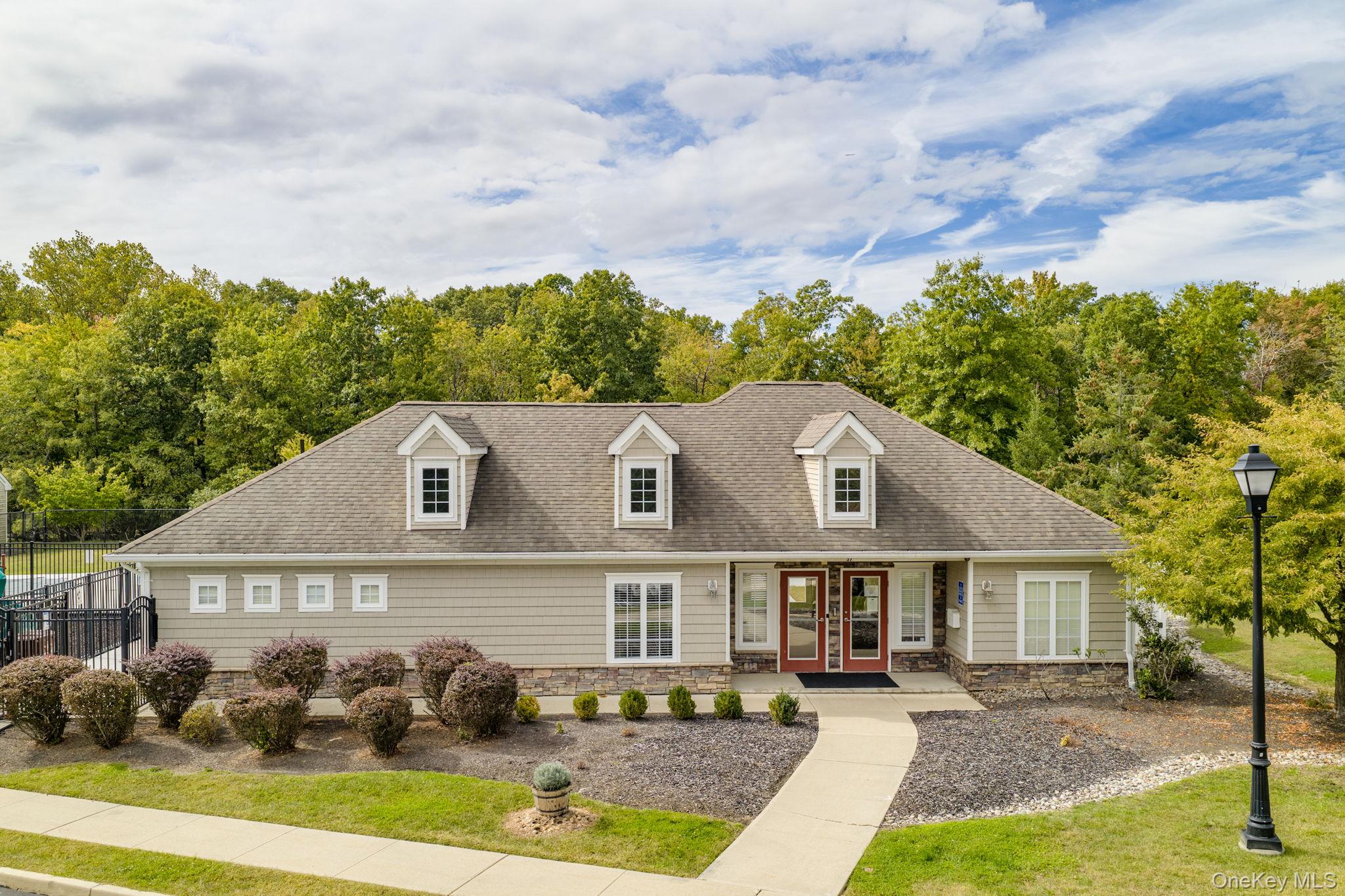 30 Avoncroft LN
