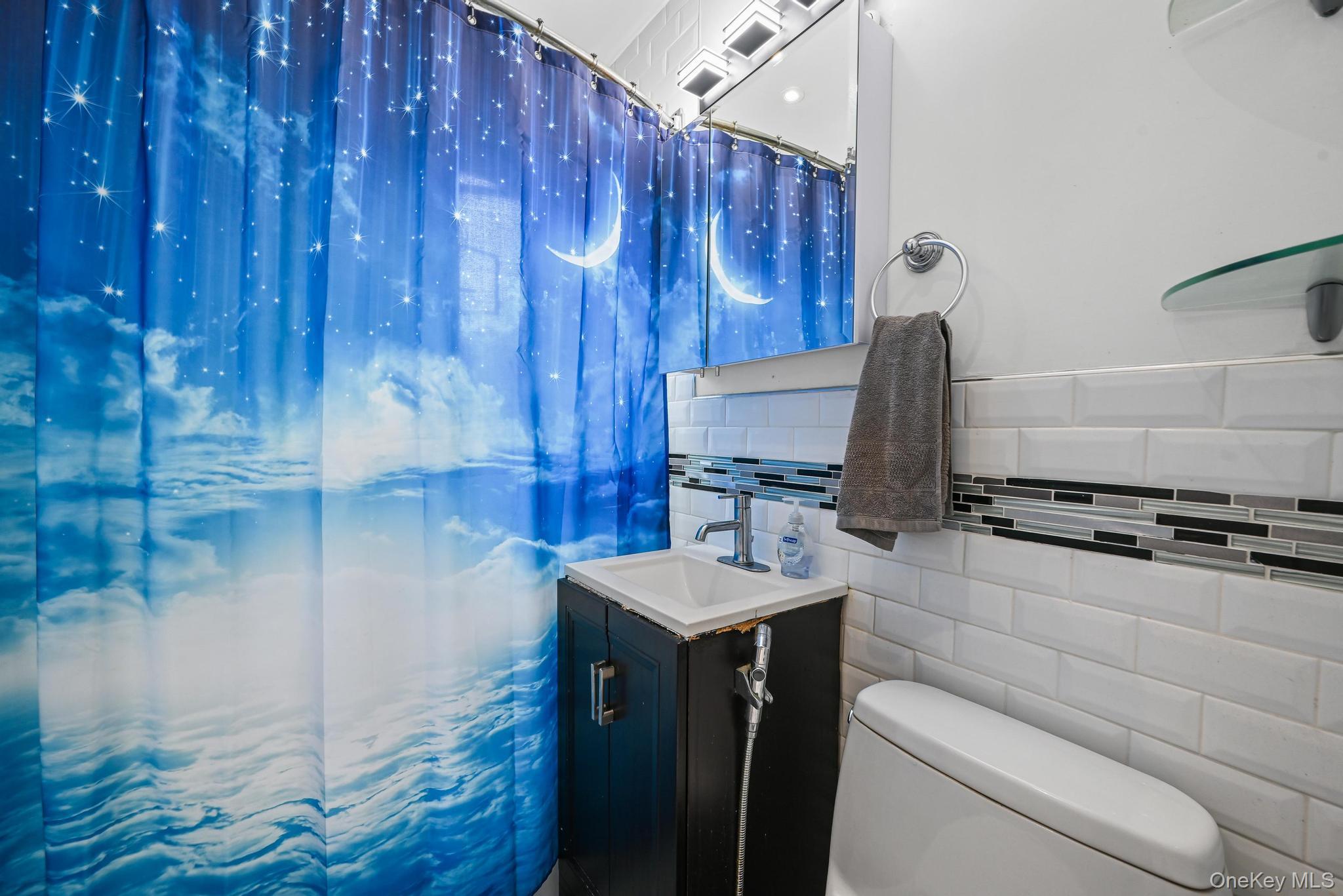 67-09 218th Street Unit: Duplex