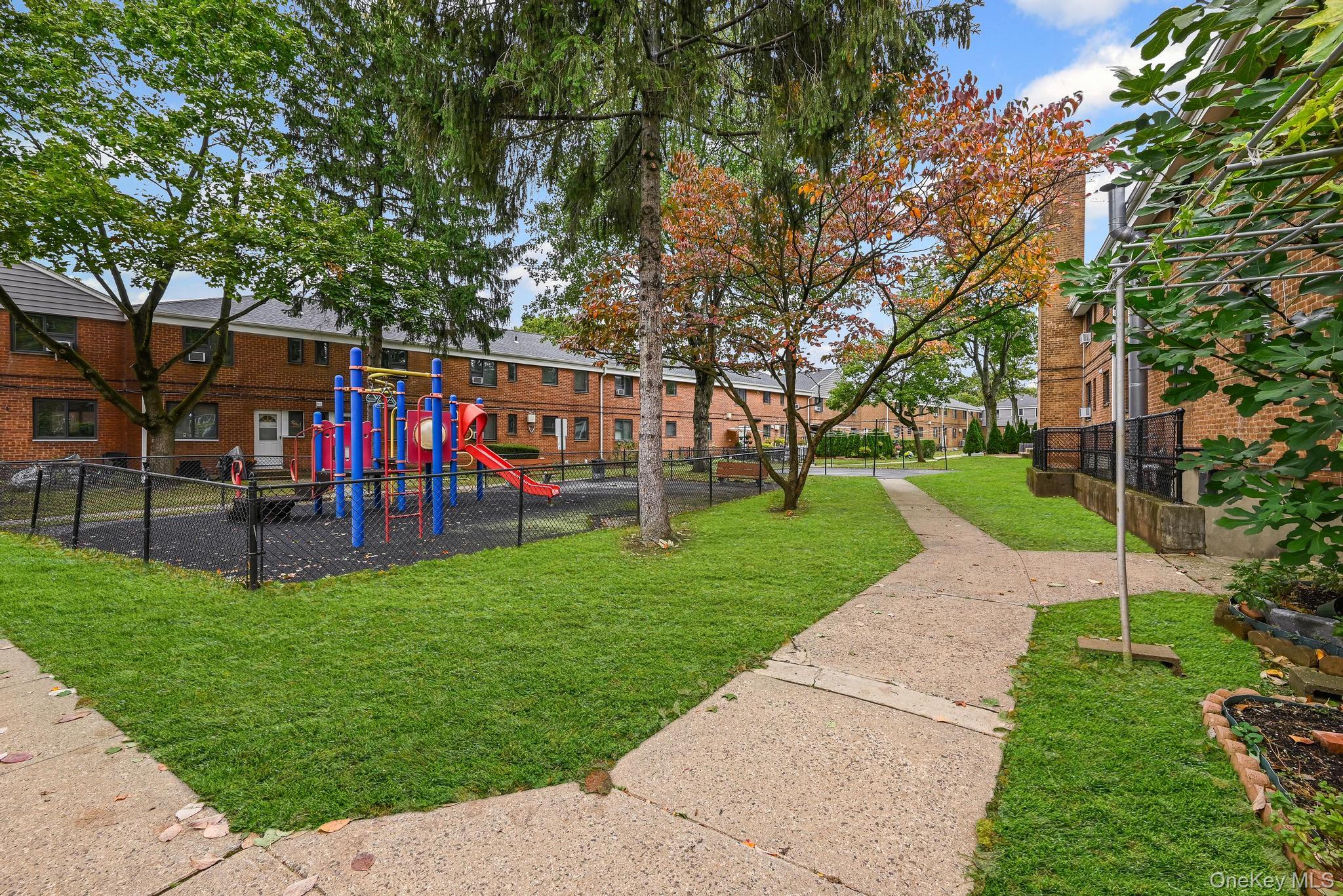 67-09 218th Street Unit: Duplex